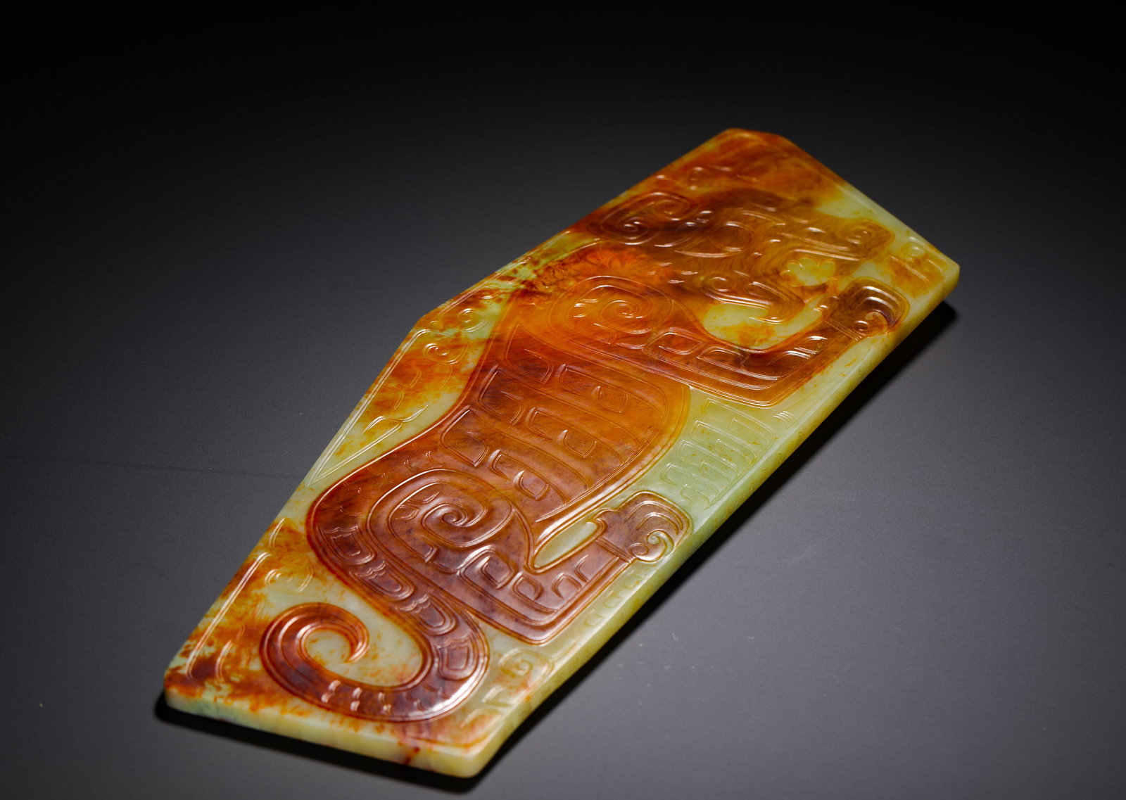 HETIAN JADE TIGER-PATTERNED PENDANT - 5