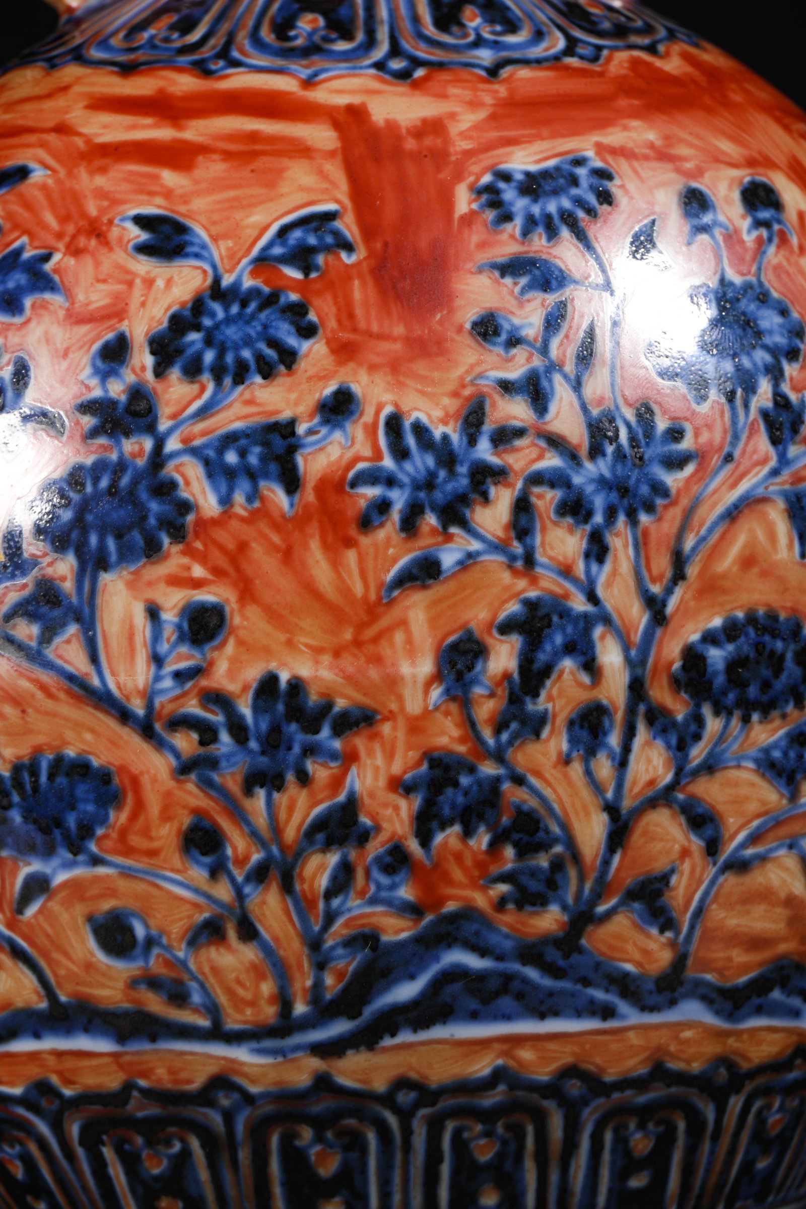 BLUE AND RED FLOWER-PATTERNED FLAT VASE - 3
