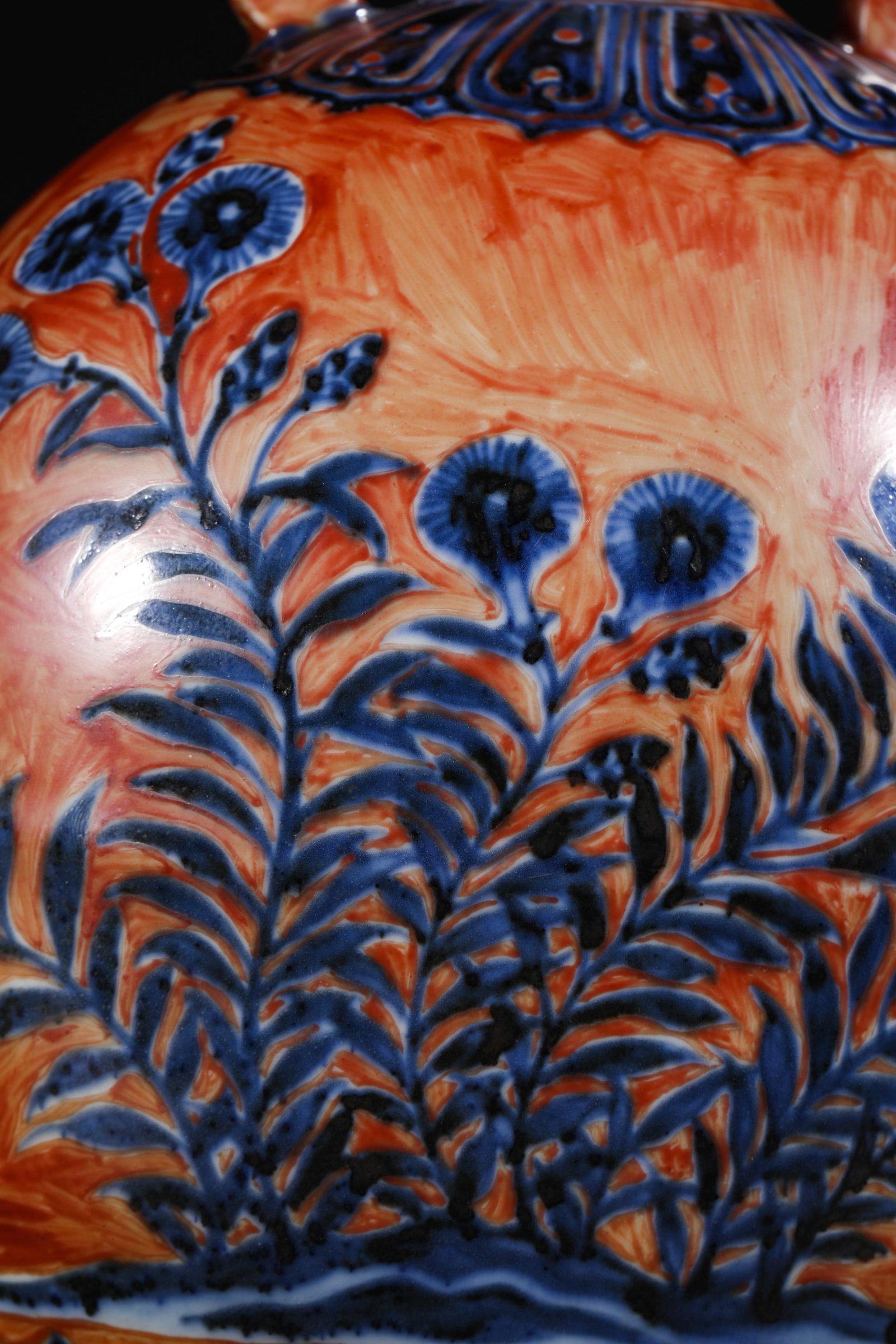 BLUE AND RED FLOWER-PATTERNED FLAT VASE - 6