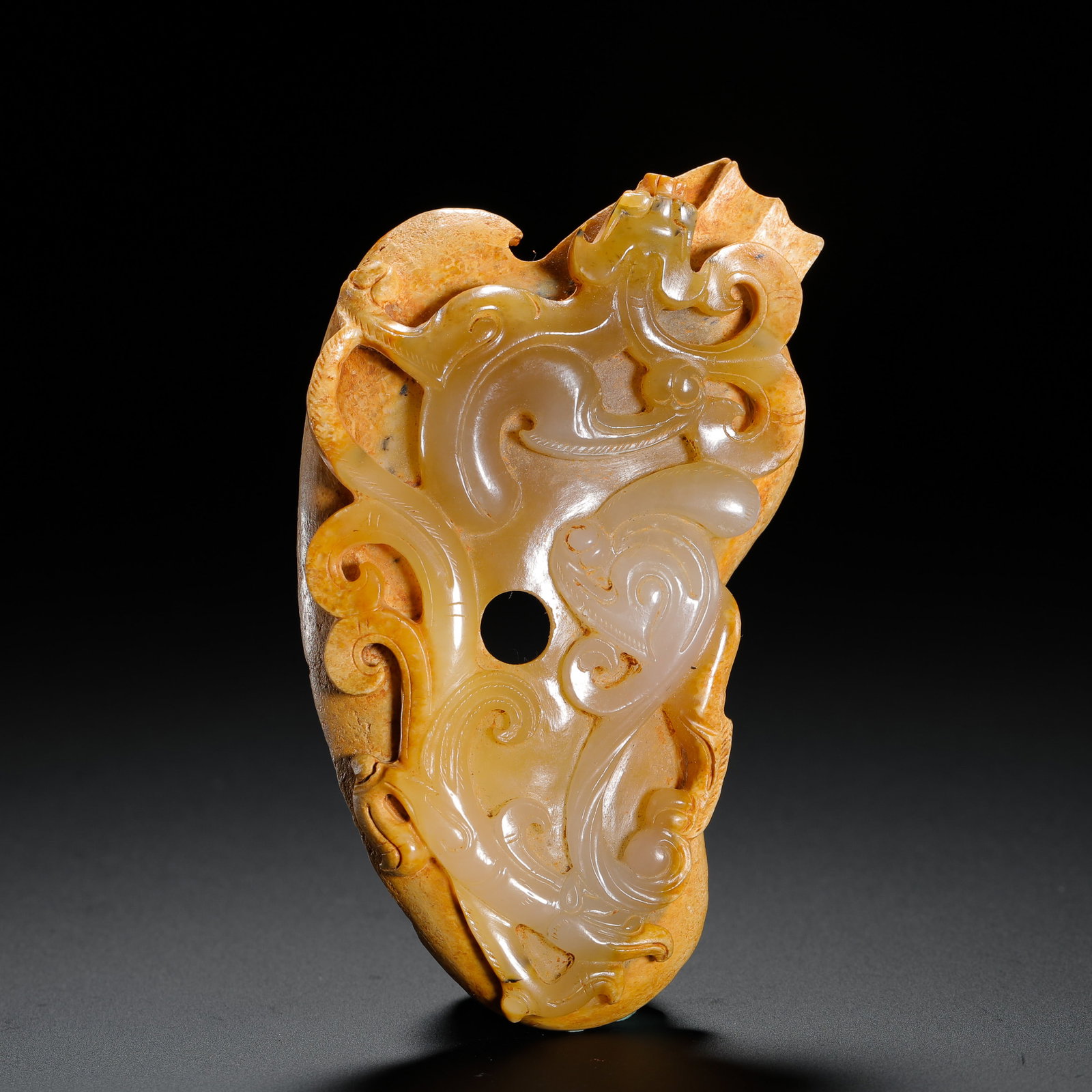JADE CARVED DOUBLE CHI DRAGON PENDANT (1 of 9)
