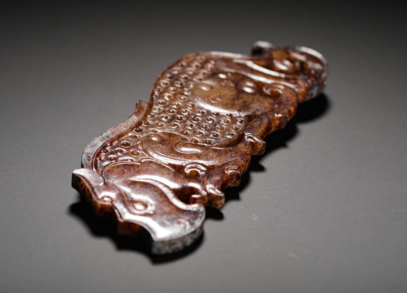 HETIAN JADE AUSPICIOUS BEAST PENDANT - 8