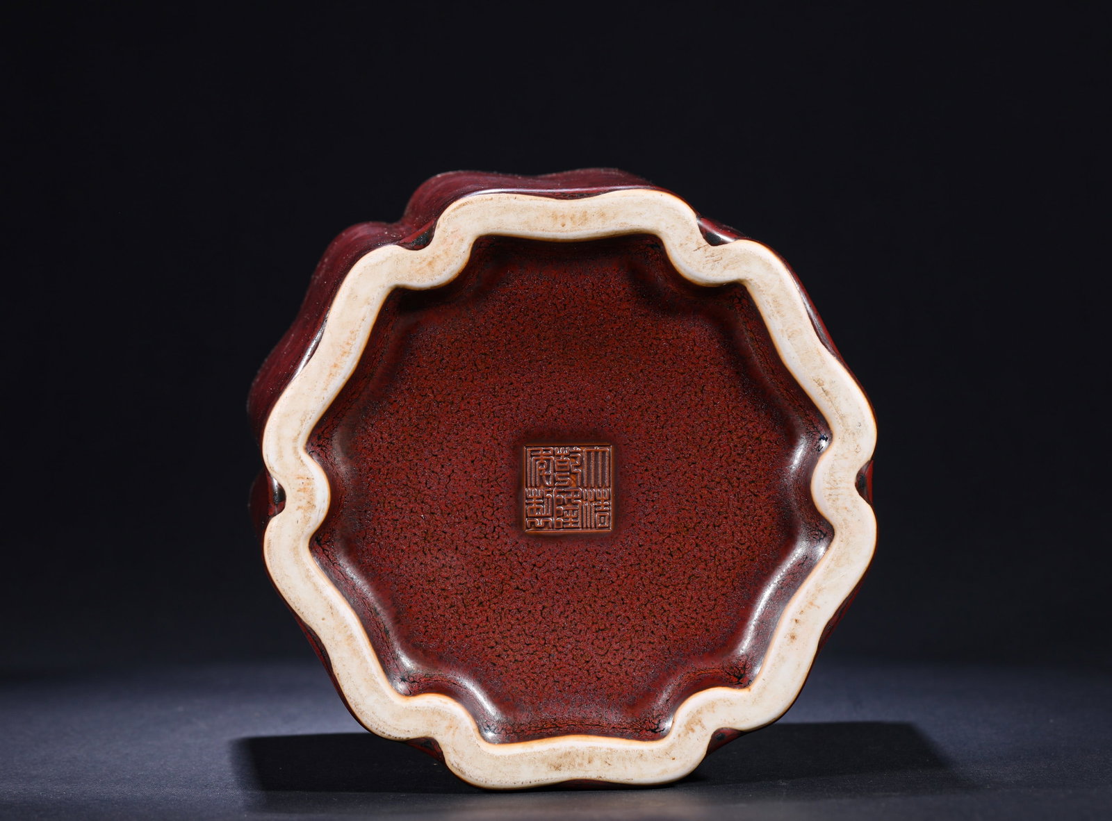 A RED PEN HOLDER - 7