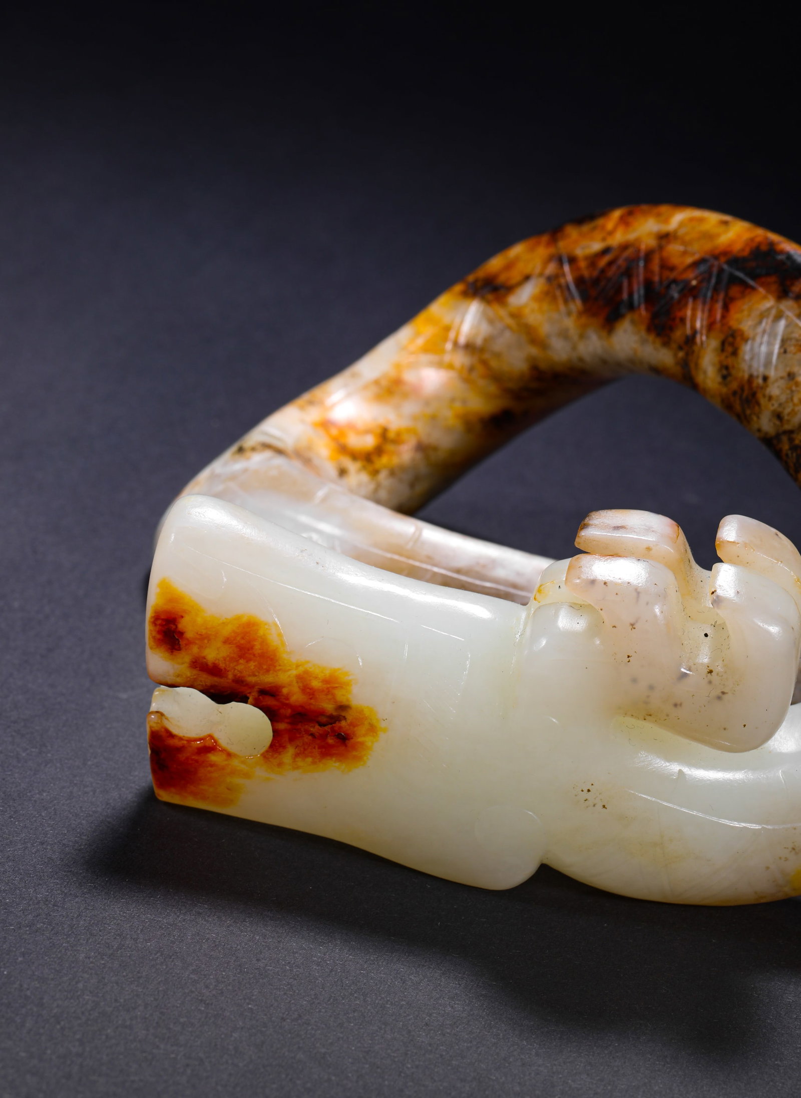 HETIAN WHITE JADE AUSPICIOUS BEAST - 4