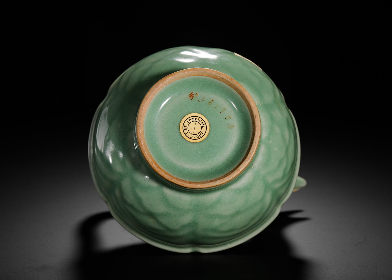 LONGQUAN KILN CELADON PHOENIX HEAD EWER - 10