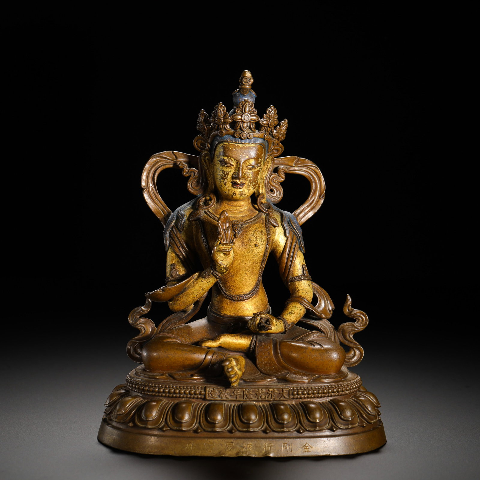 A BRONZE AND GOLD STATUE OF VAJRA PARAMITA: A BRONZE AND GOLD STATUE OF VAJRA PARAMITA (20 x 14.5cm,Weight:1090g)