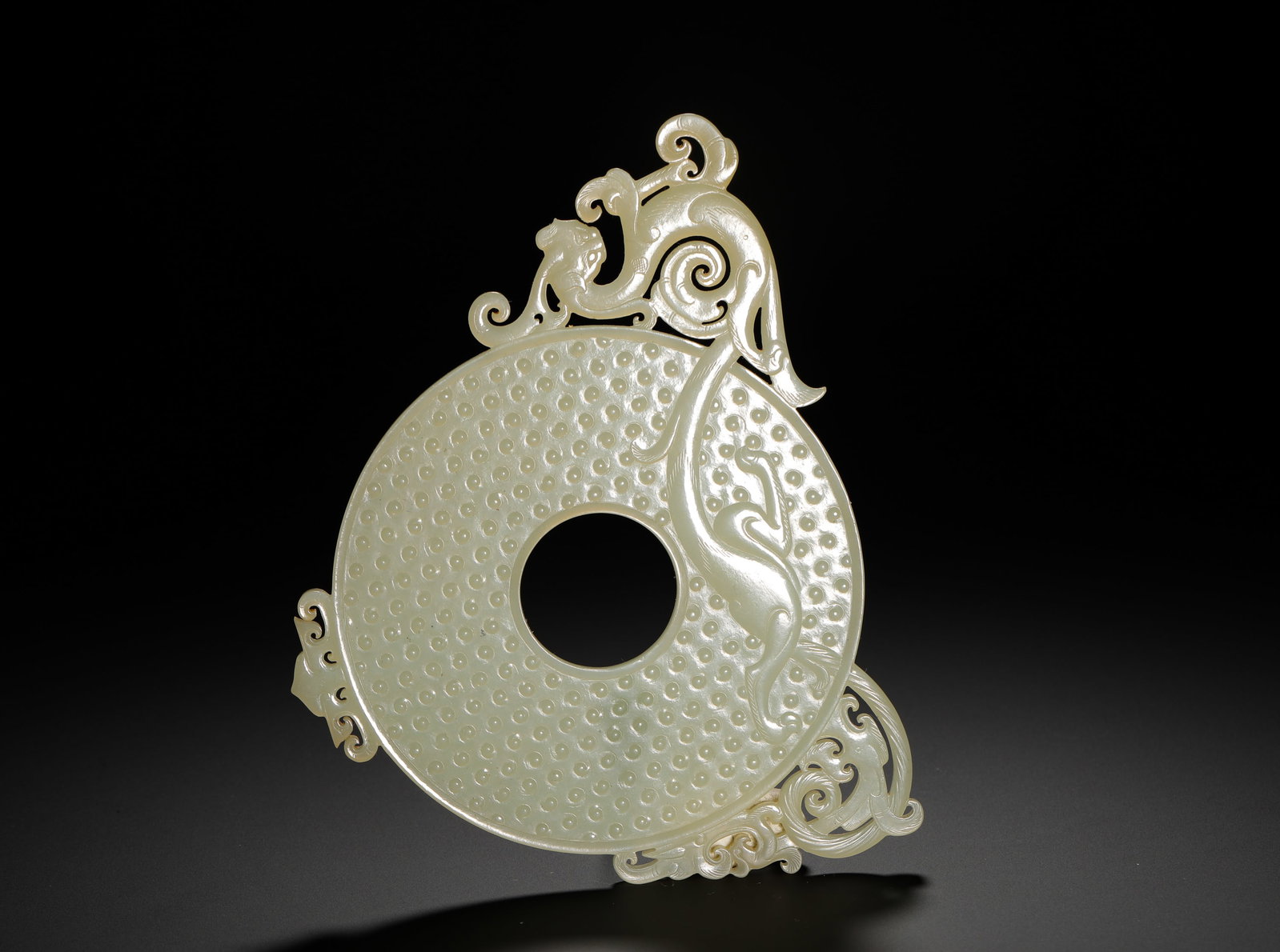 HETIAN WHITE JADE DISC: HETIAN WHITE JADE DISC (15 x 12cm,Weight:110g)