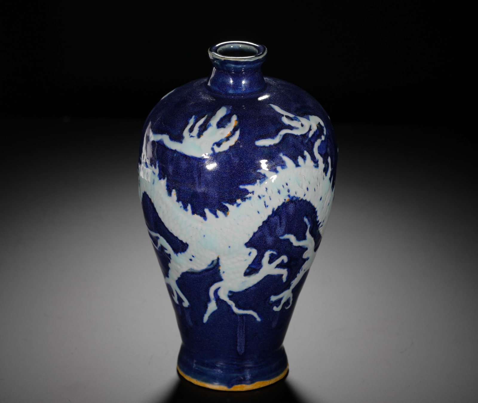 JI BLUE GLAZED WHITE DRAGON-PATTERNED PLUM VASE - 5