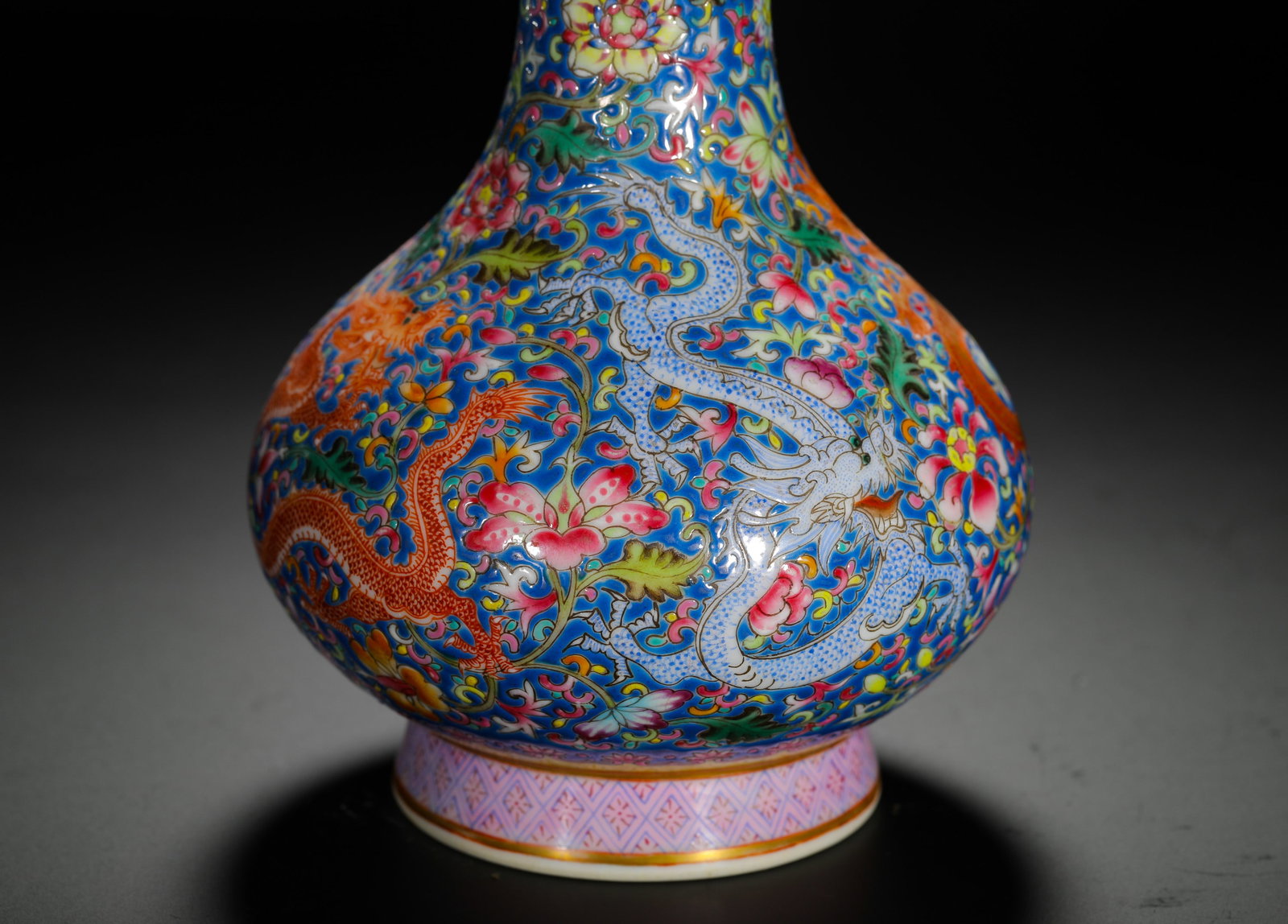 BLUE GROUND POLYCHROME DRAGON-THREADED GARLIC-SHAPED VASE - 4