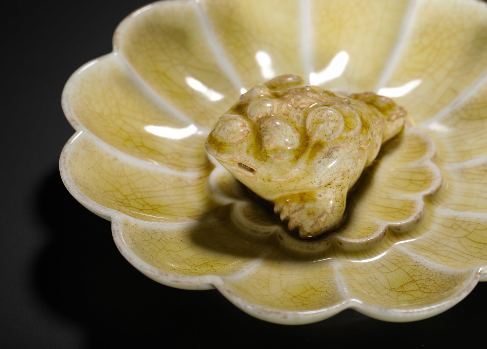 YELLOW GLAZE SPLIT GOLDEN TOAD PATTERN LOTUS PEN LICK - 4