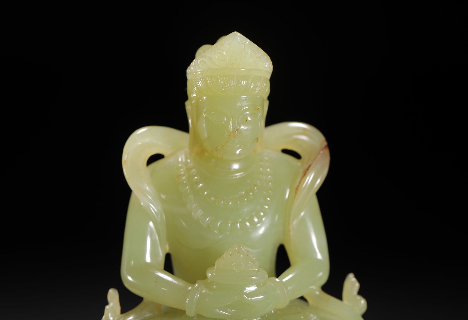 A YELLOW JADE SITTING BUDDHA STATUE - 2