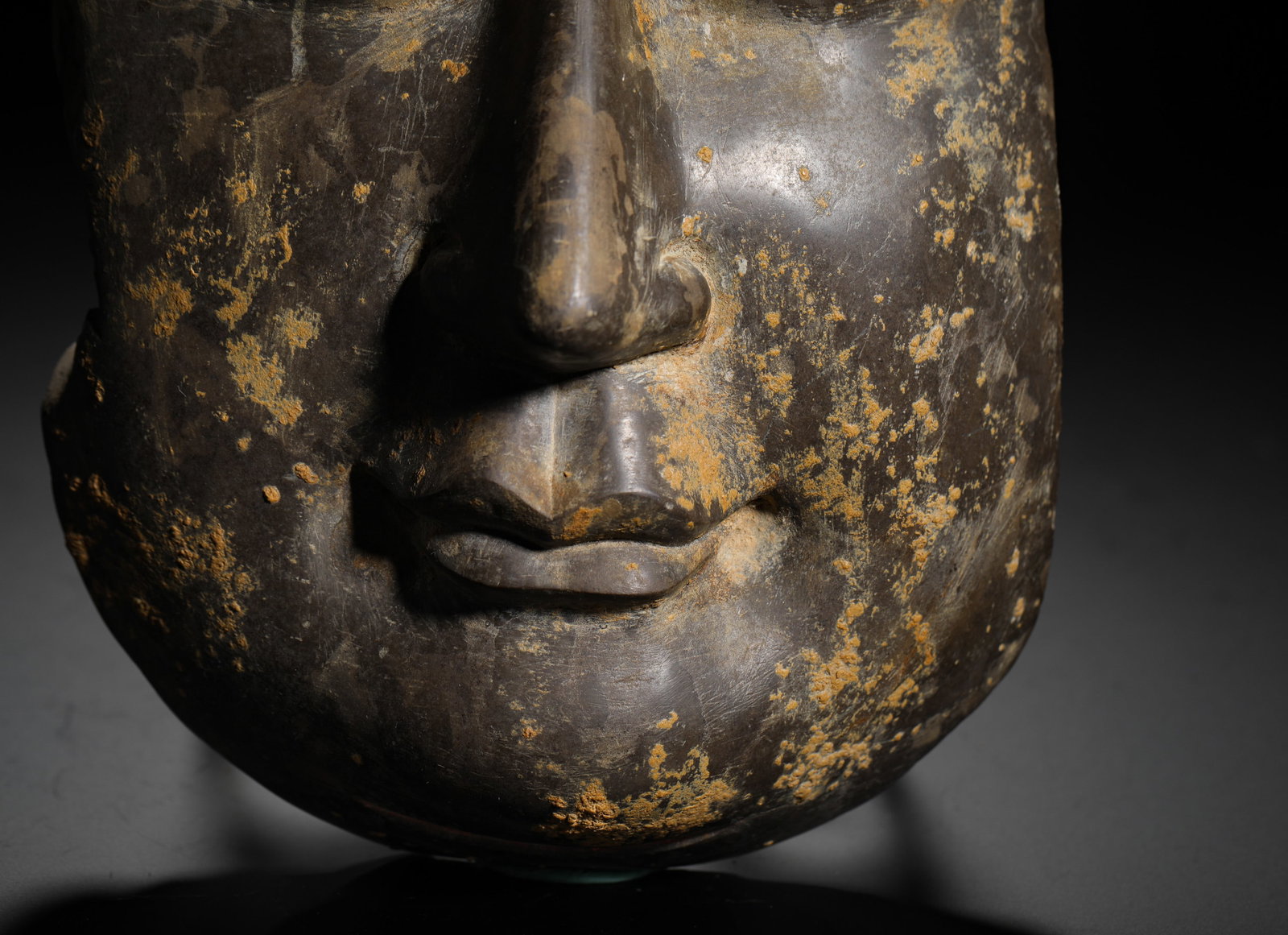 STONE-CARVED BUDDHA HEADS - 5