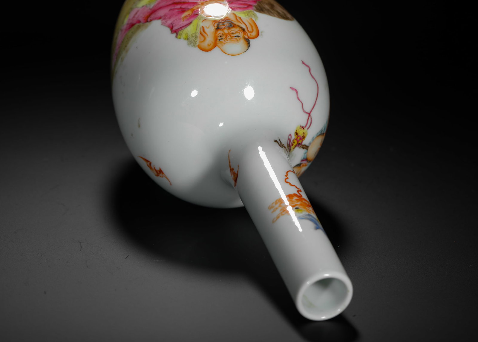 PASTEL FIGURE PATTERN GALLBLADDER BOTTLE - 11