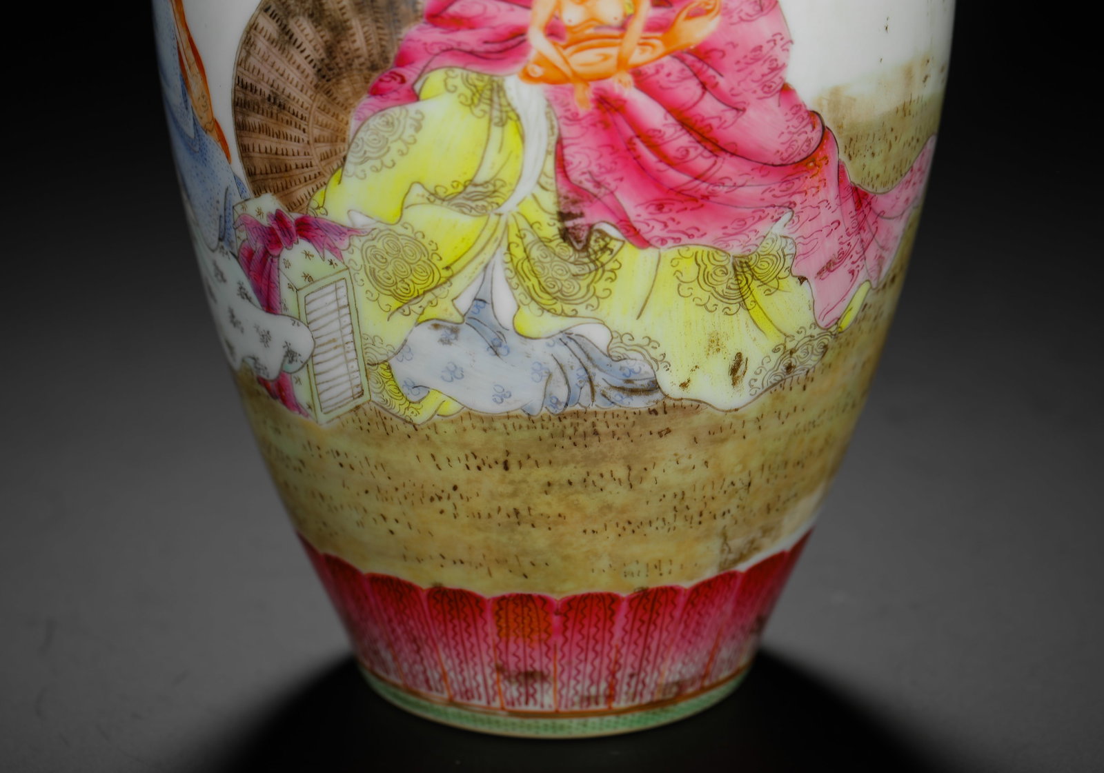 PASTEL FIGURE PATTERN GALLBLADDER BOTTLE - 8
