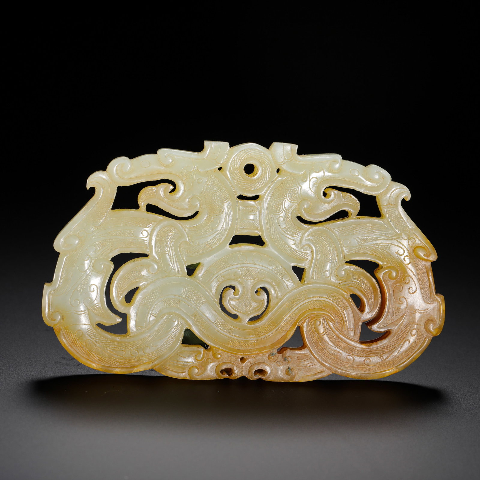 HETIAN JADE PENDANT WITH TWO PHOENIXES AND DRAGONS: HETIAN JADE PENDANT WITH TWO PHOENIXES AND DRAGONS (6 x 10.2cm,Weight:90g)