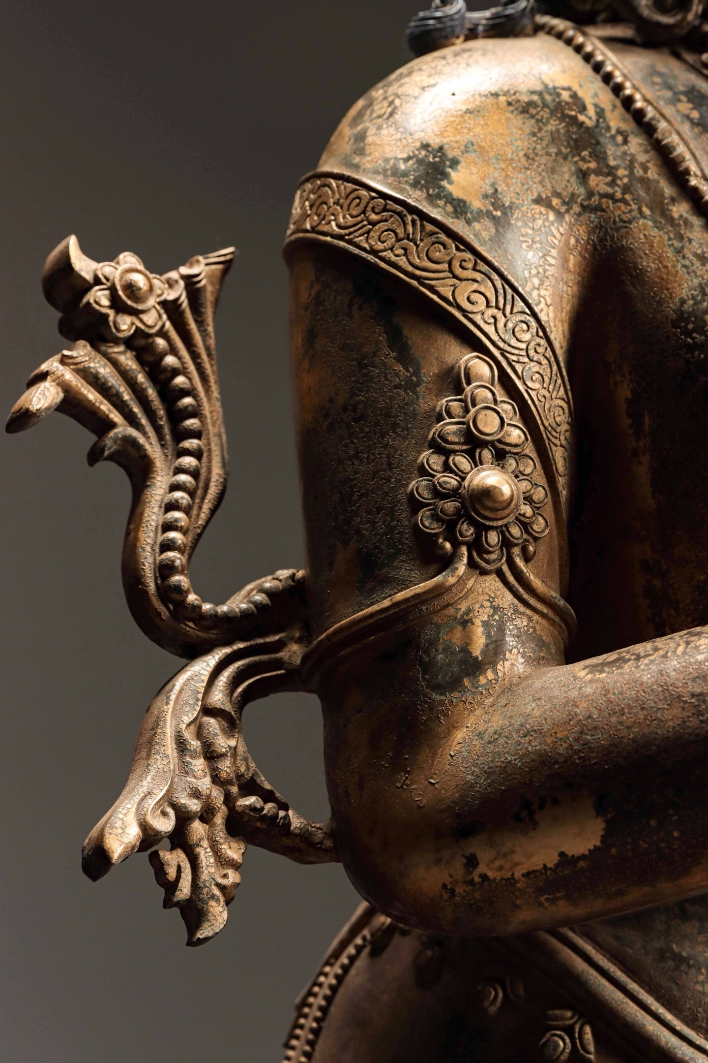 BRONZE GILT VAJRA MASTER STATUE - 4