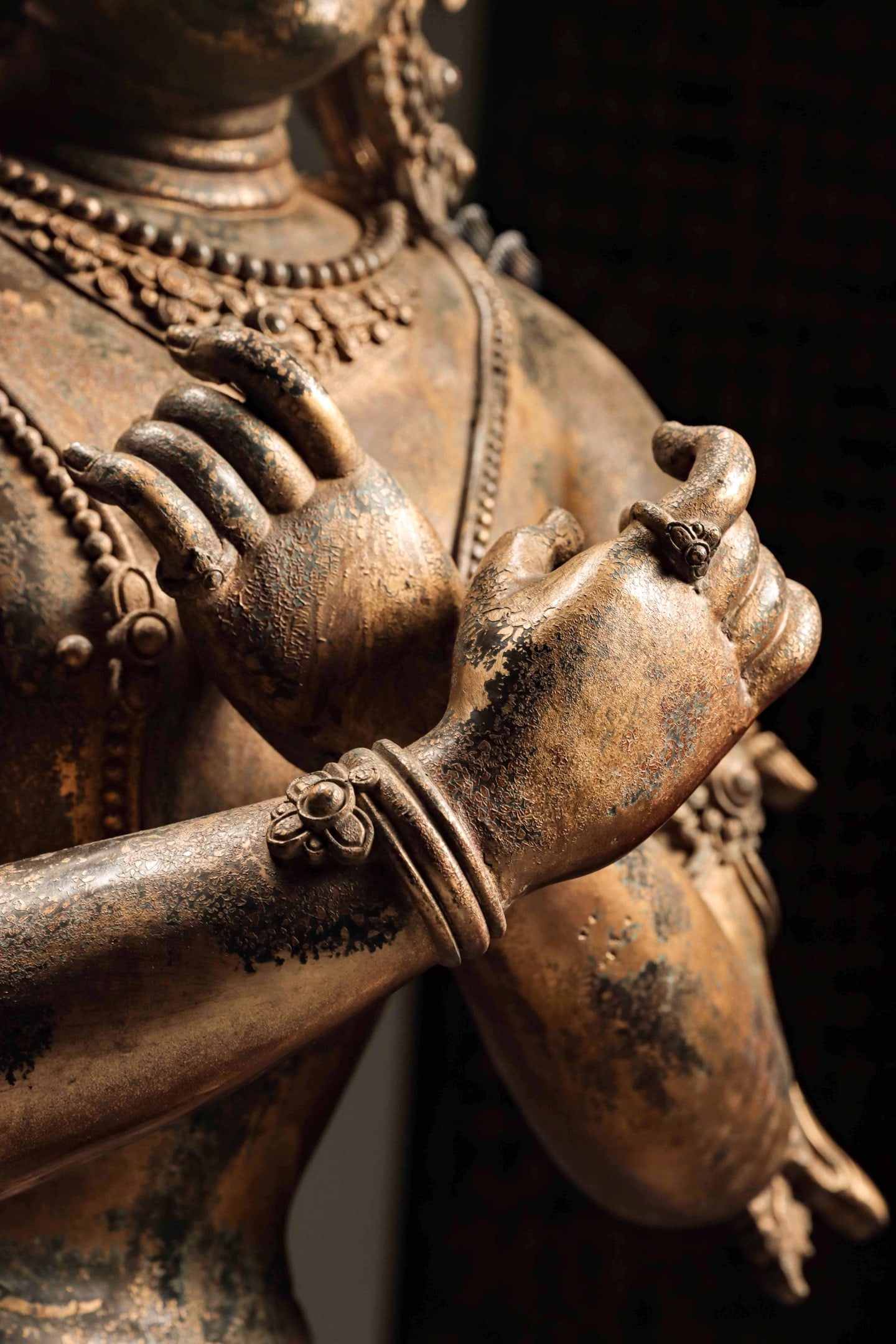 BRONZE GILT VAJRA MASTER STATUE - 5