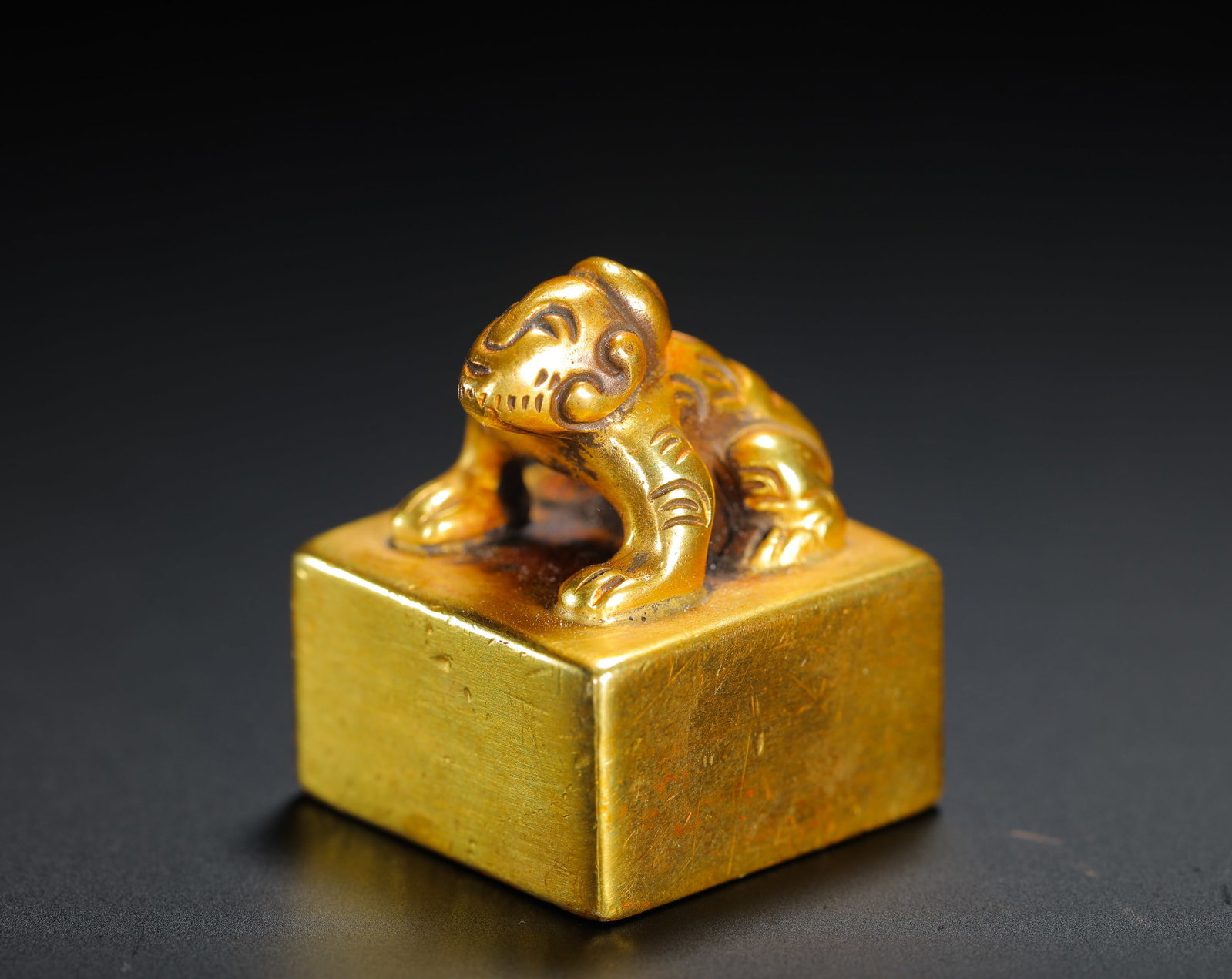 BRONZE GILDED BEAST SEAL - 5