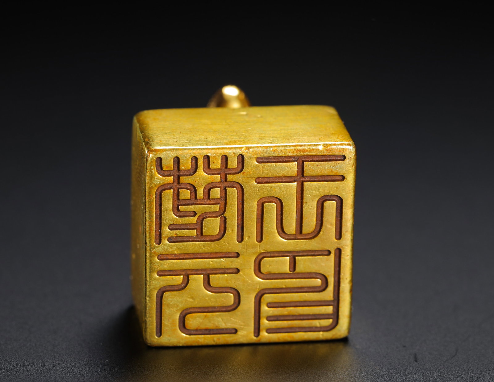 BRONZE GILDED BEAST SEAL - 6