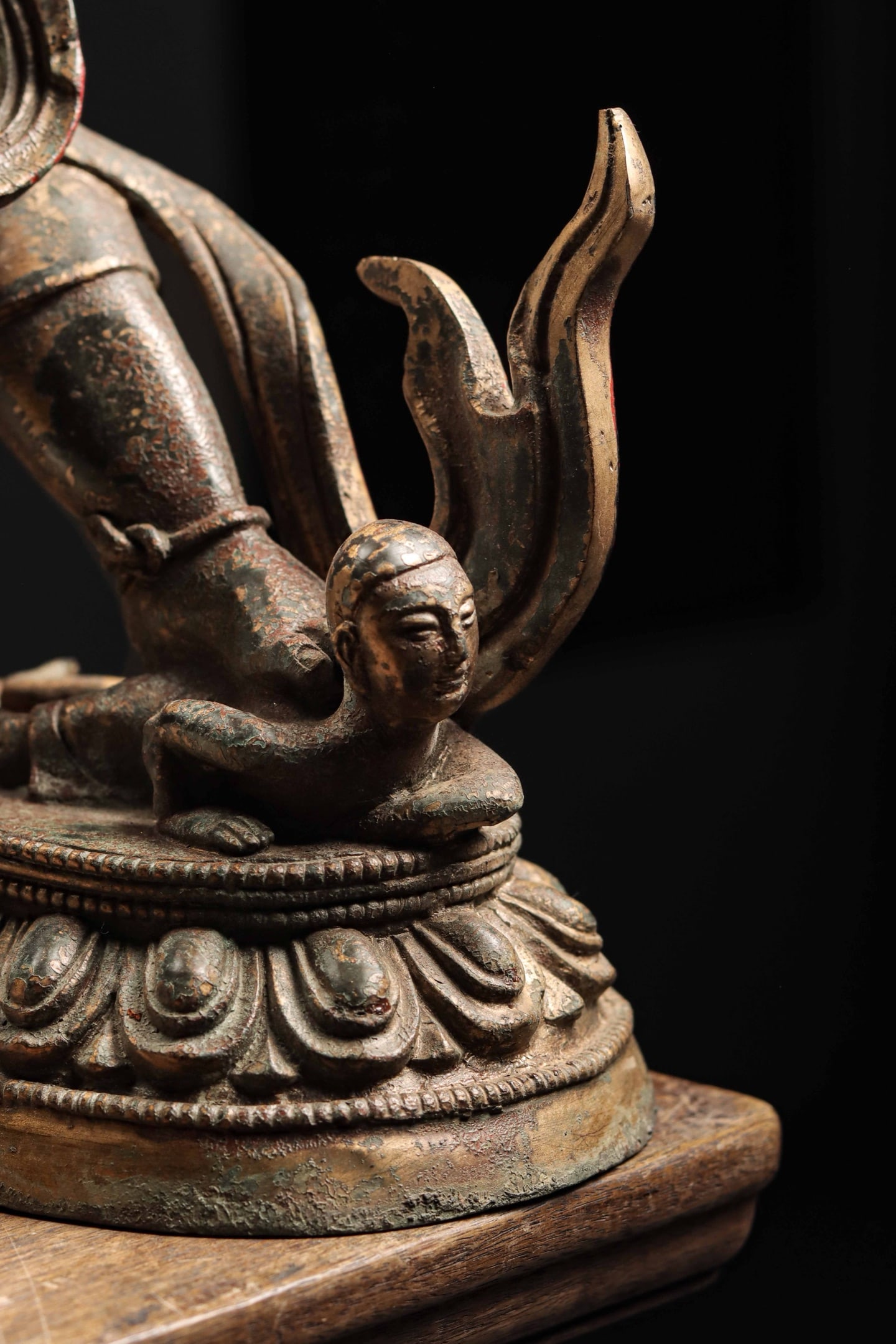 BRONZE GILDED BUDDHA STATUES - 8