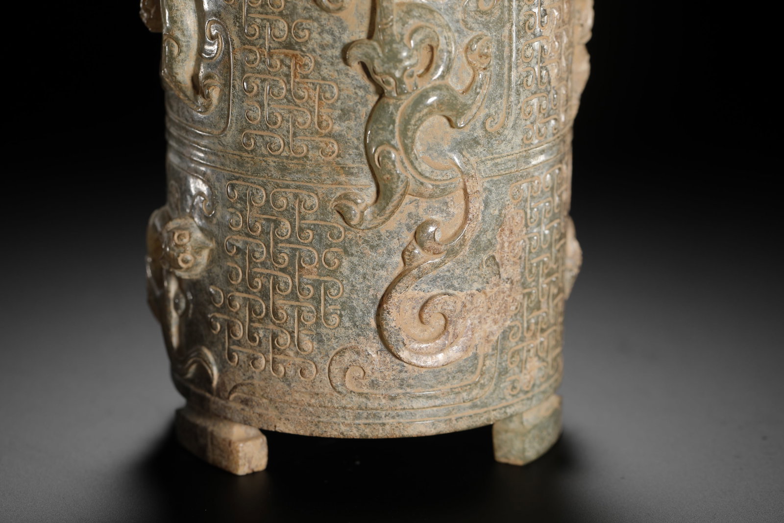 HETIAN JADE FOUR GODS PATTERNED COVERED CUP - 6