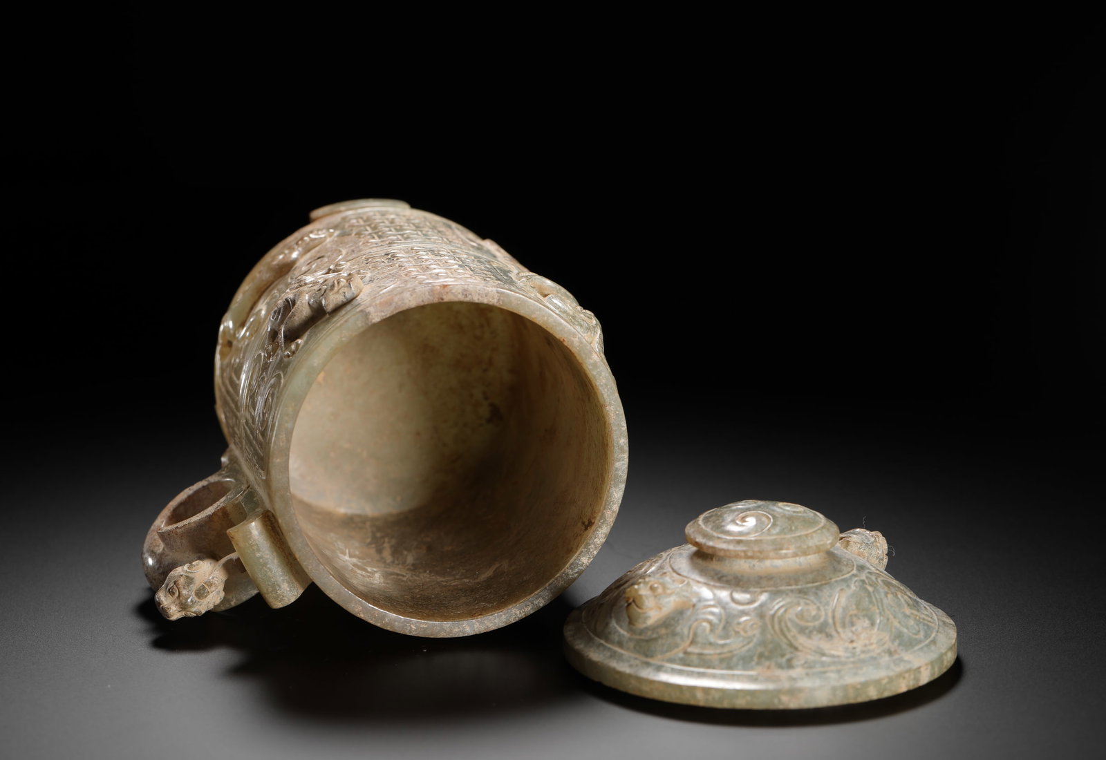 HETIAN JADE FOUR GODS PATTERNED COVERED CUP - 7