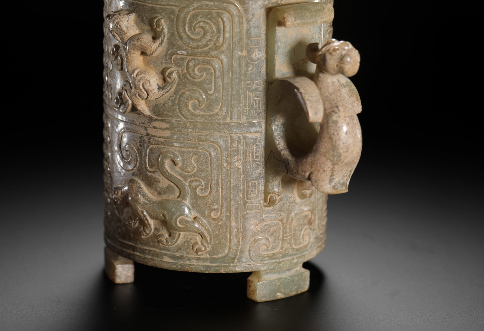 HETIAN JADE FOUR GODS PATTERNED COVERED CUP - 3