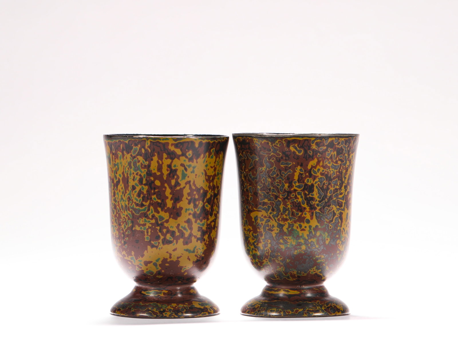 LACQUERWARE WINE CUPS: LACQUERWARE WINE CUPS (8 x 5.7cm,Weight:110g)