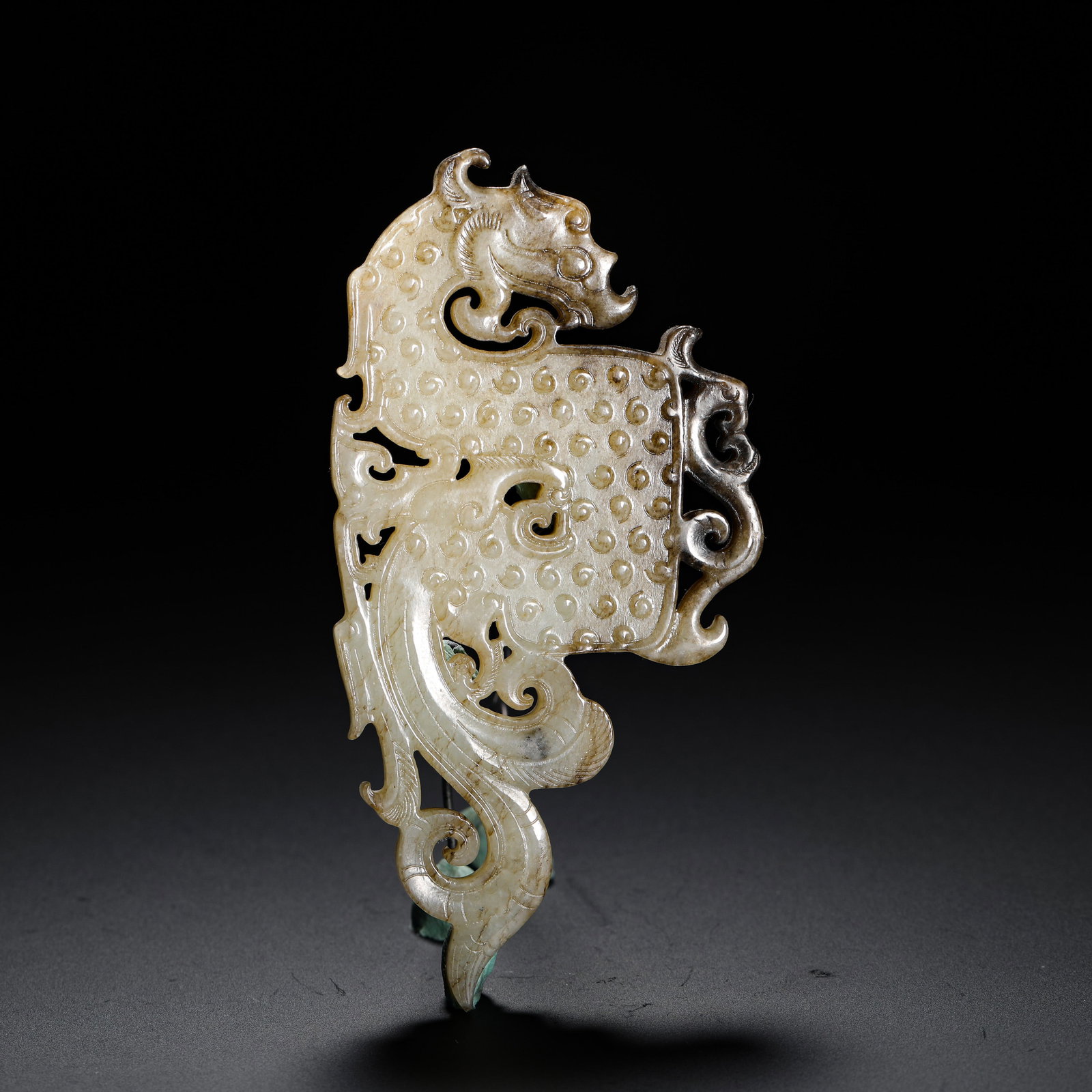 JADE PENDANTS WITH DRAGON AND PHOENIX GRAIN PATTERNS: JADE PENDANTS WITH DRAGON AND PHOENIX GRAIN PATTERNS (10.6 x 5.3cm,Weight:50g)