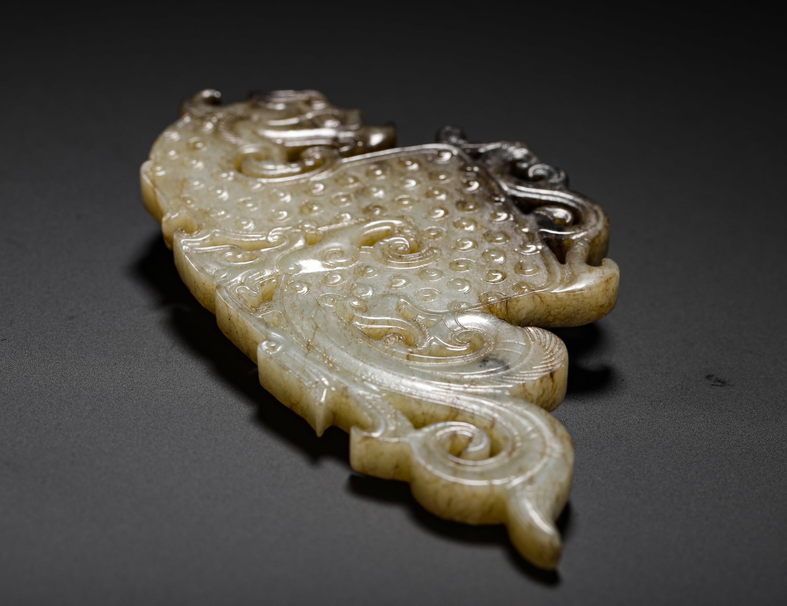 JADE PENDANTS WITH DRAGON AND PHOENIX GRAIN PATTERNS - 9