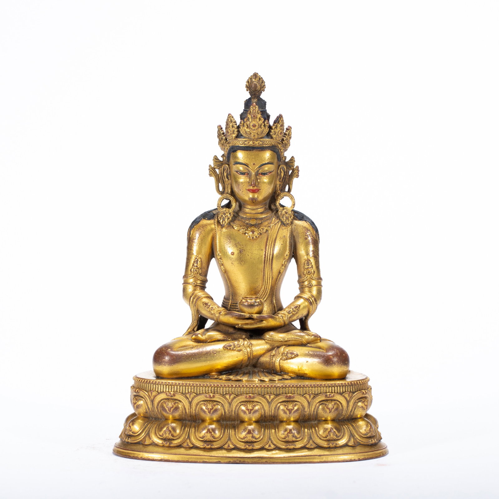 A CHINESE GILT BRONZE BUDDHA FIGURE (1 of 9)