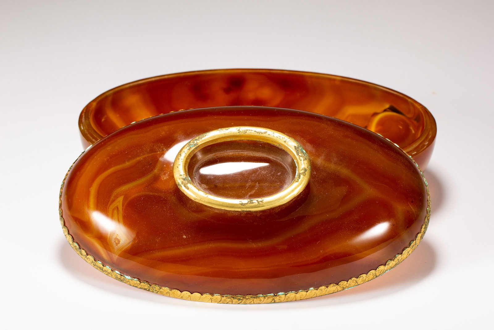 A CHINESE GILT MOUNTED AGATE BOX - 8