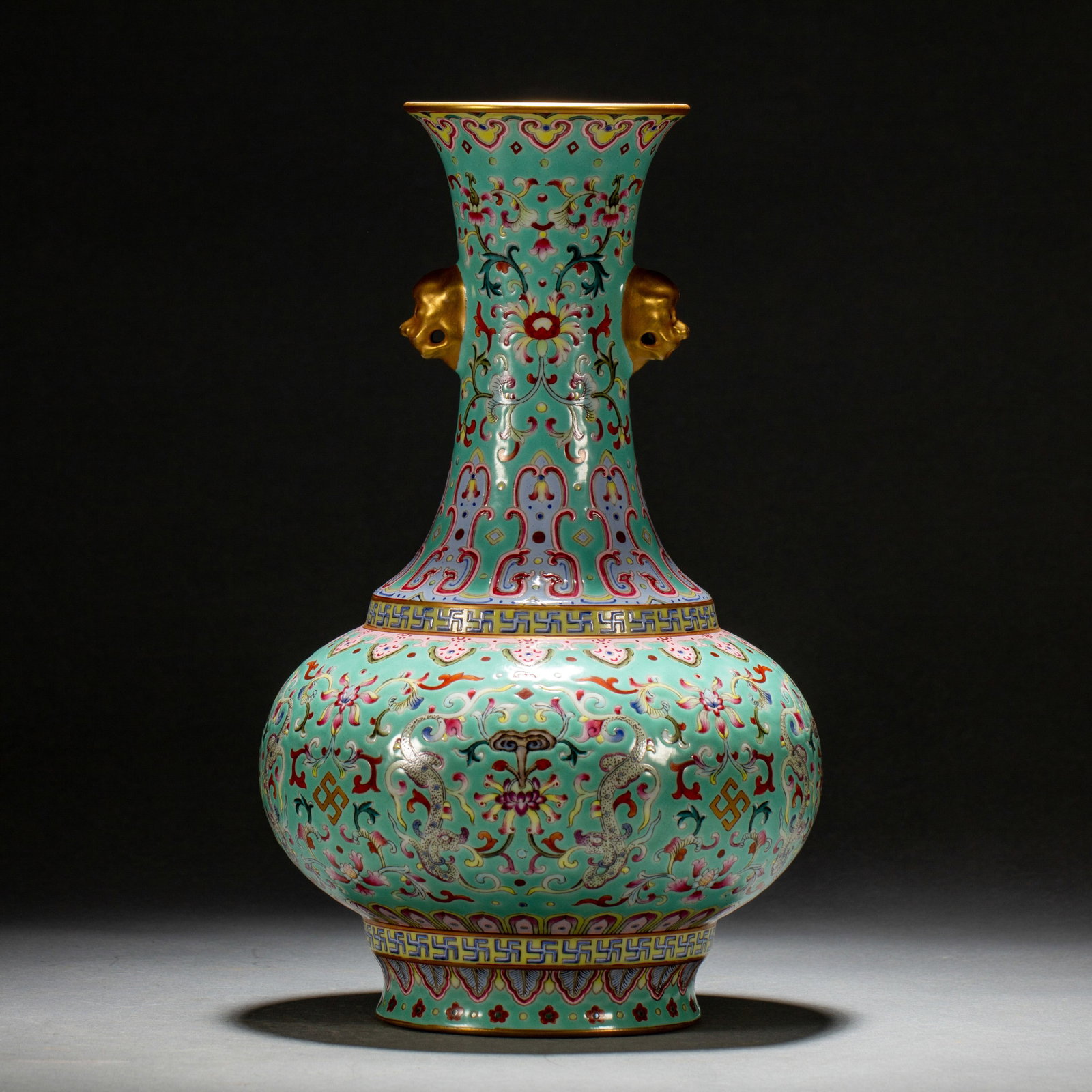 A CHINESE ENAMEL FLORAL DECORATED VASE: A CHINESE ENAMEL FLORAL DECORATED VASE (18 x 18 x 32cm,Weight 2190g)