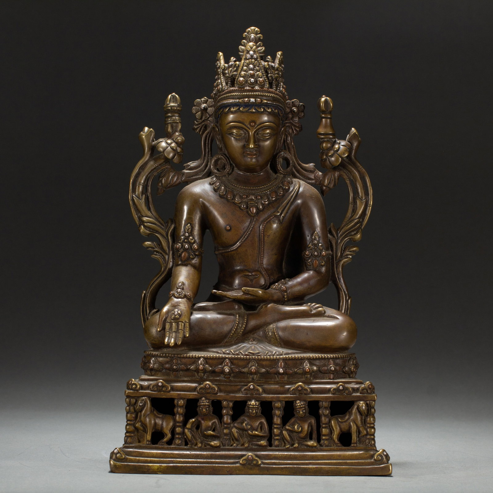 A CHINESE ALLOY COPPER BODHISATTVA FIGURE (1 of 9)