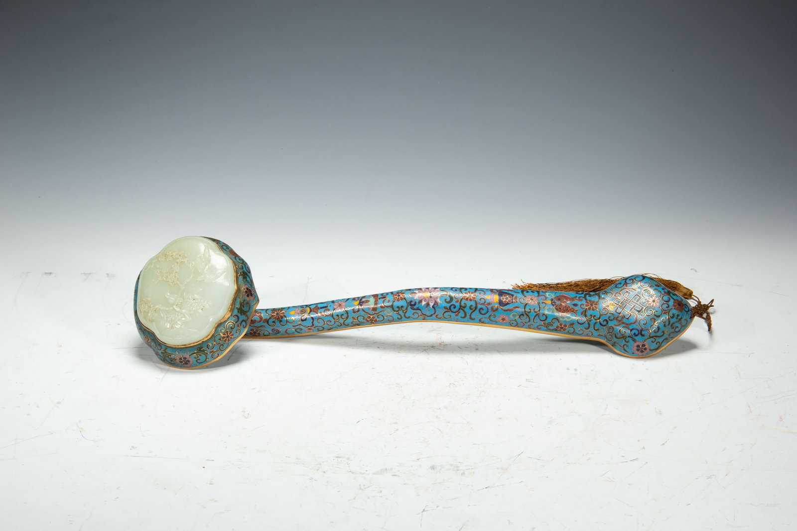 A CHINESE CLOISONNE HETIAN JADE RUYI SCEPTER: A CHINESE CLOISONNE HETIAN JADE RUYI SCEPTER (45 x 11.5 x 8cm,Weight 840g)