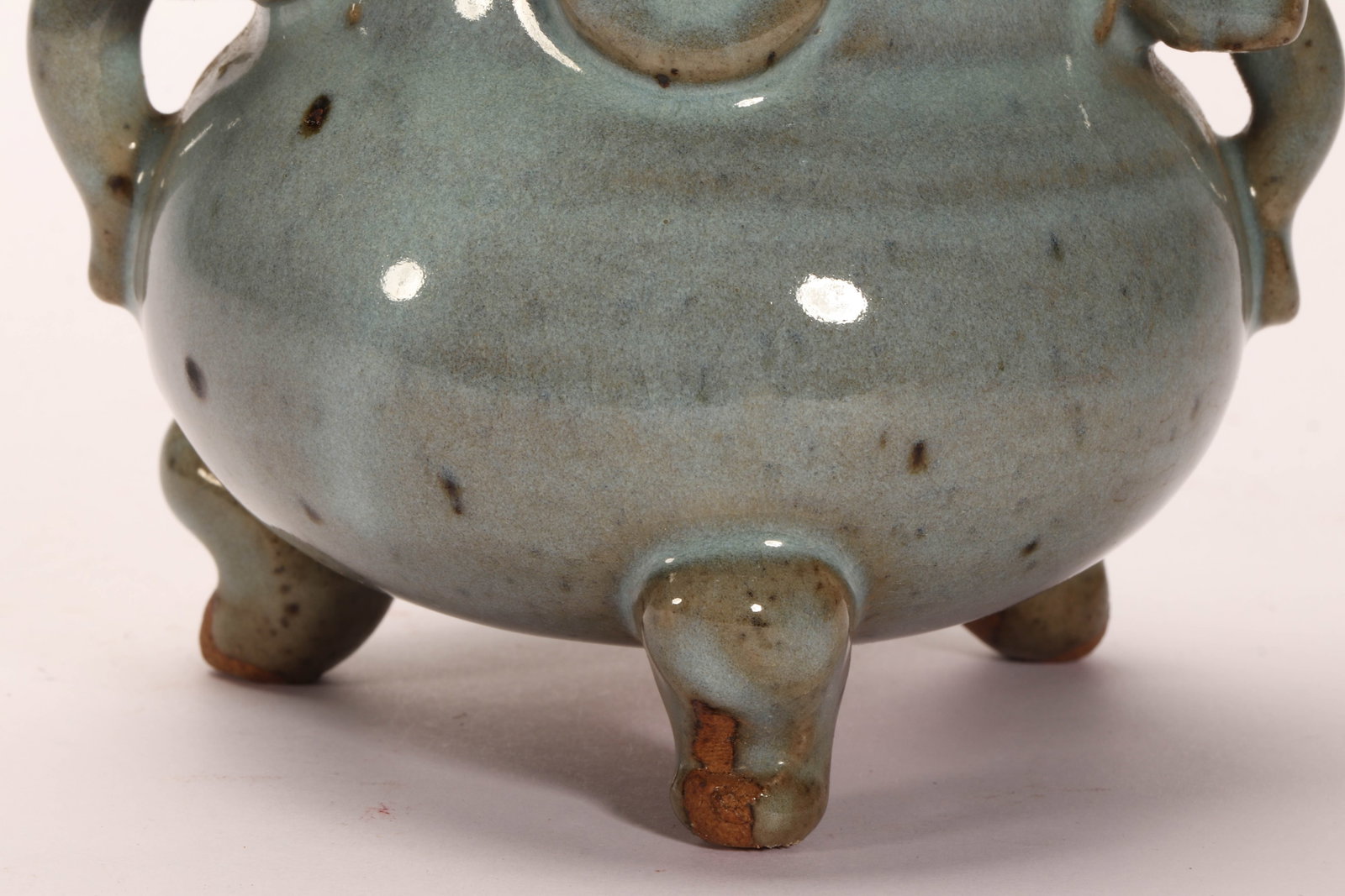A CHINESE JUN WARE TRIPOD CENSER - 4