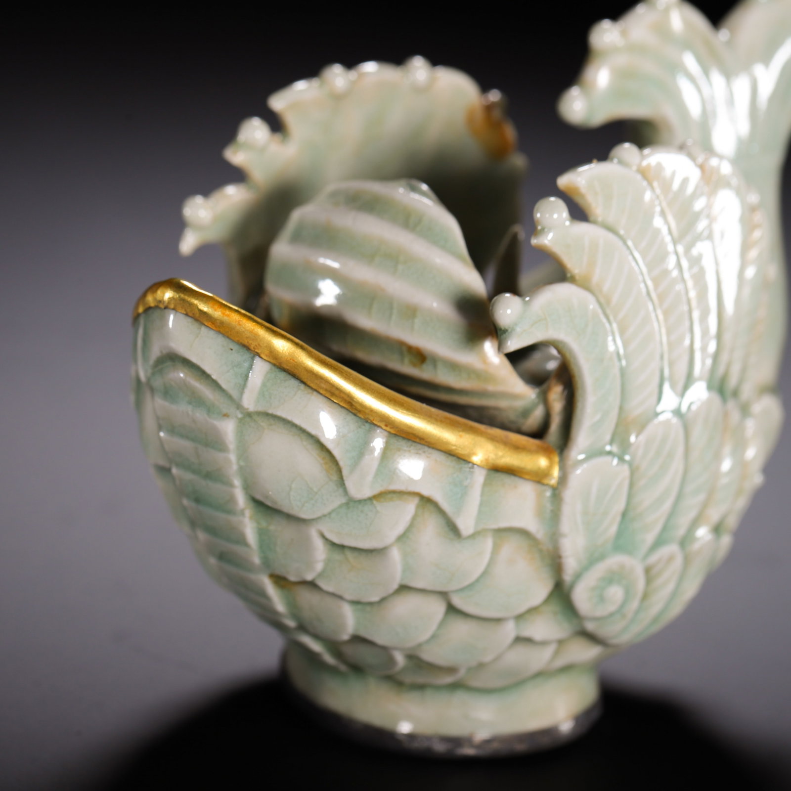A CHINESE CELADON FISH SHAPED CUP - 5