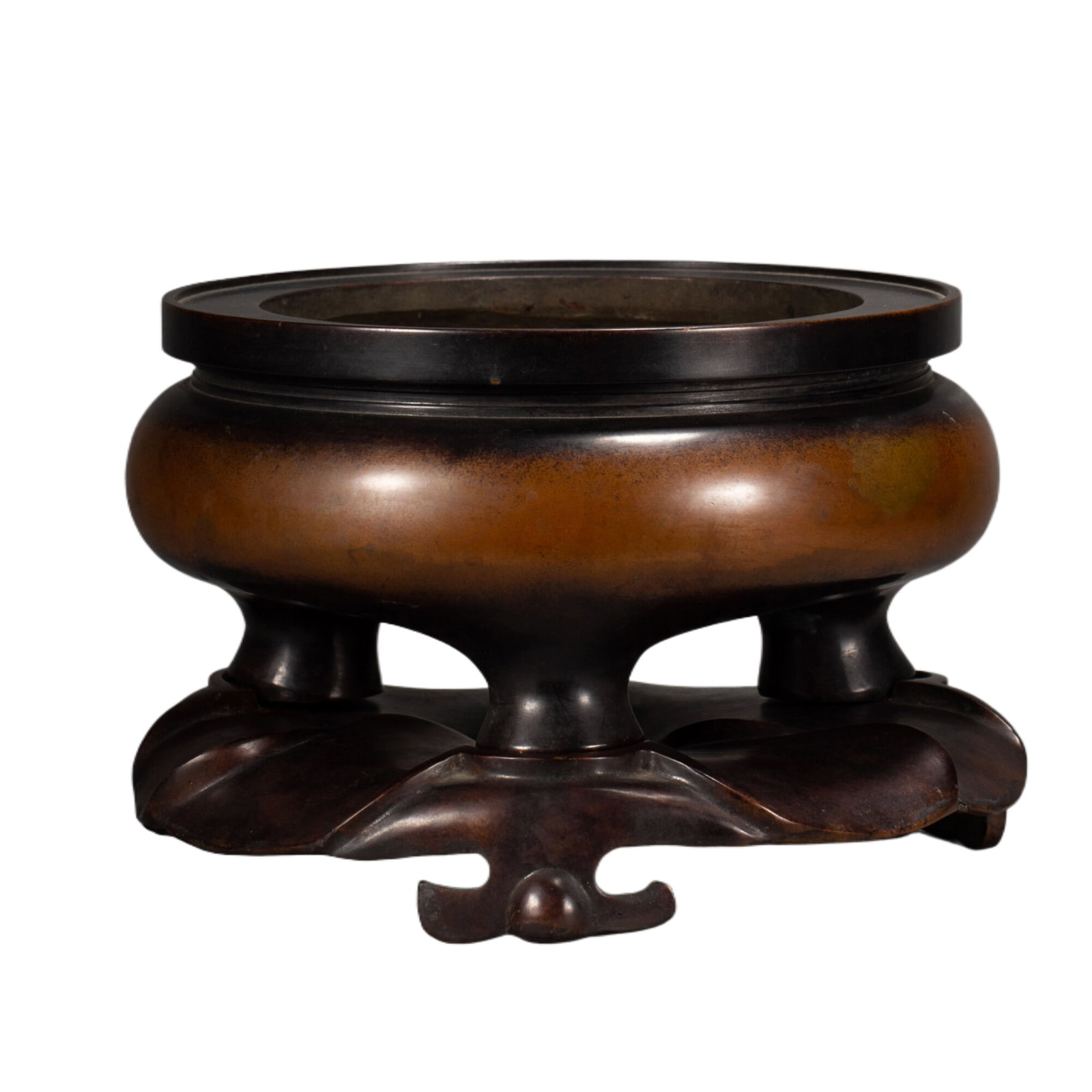 A CHINESE BRONZE TRIPOD CENSER WITH STAND (1 of 8)