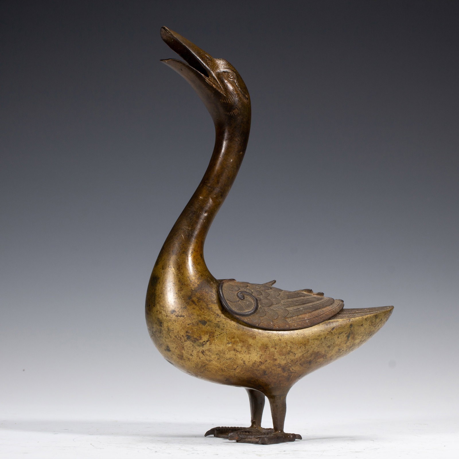 BRONZE DUCK - SHAPED INCENSE BURNER: BRONZE DUCK - SHAPED INCENSE BURNER (16 x 8 x 26.5cm,Weight 940g)