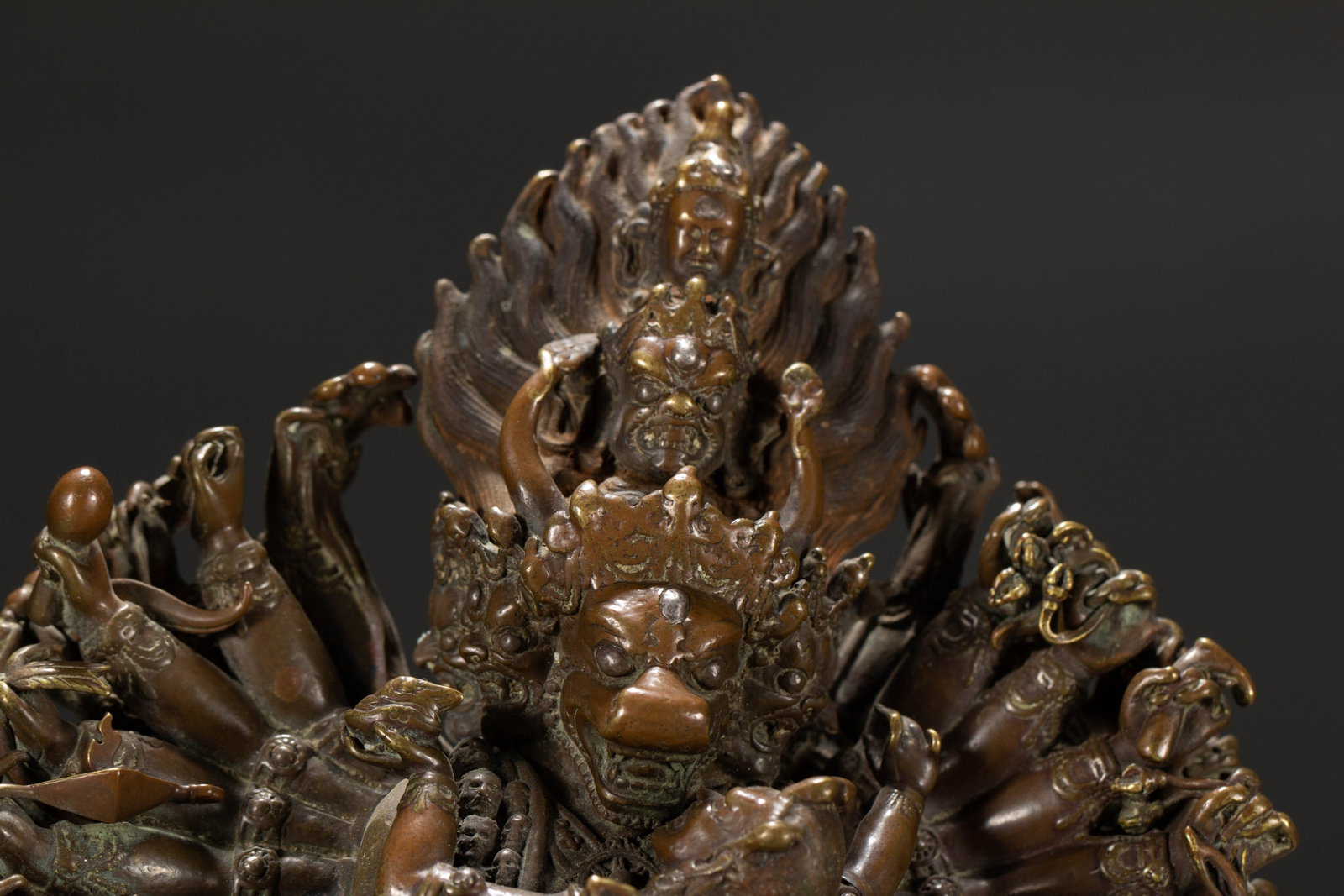 A CHINESE ALLOY COPPER BUDDHA STATUE - 2