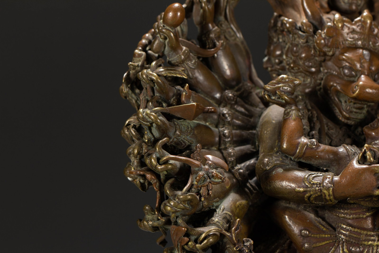 A CHINESE ALLOY COPPER BUDDHA STATUE - 5
