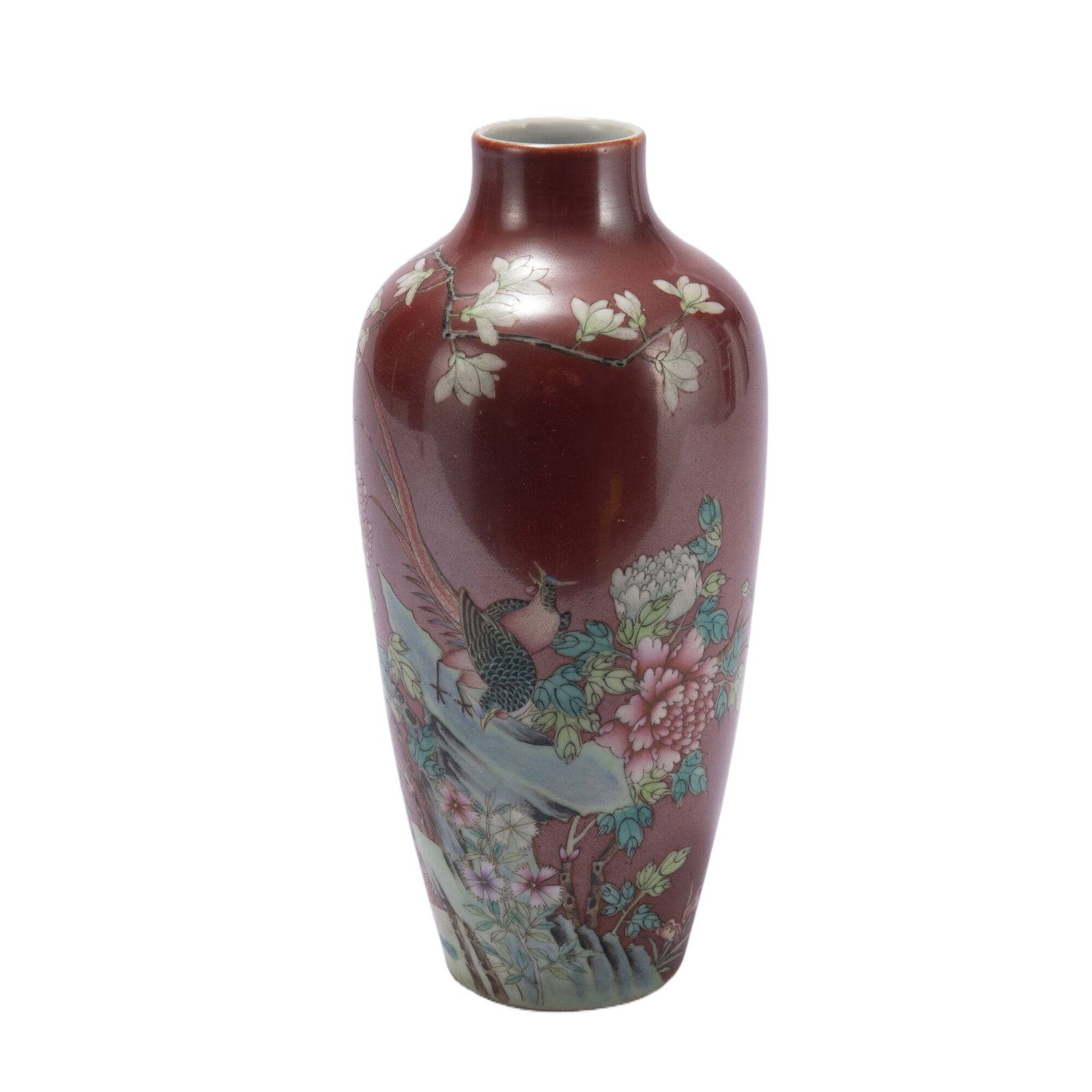 A CHINESE FAMILLE ROSE PORCELAIN VASE,QIANLONG: A CHINESE FAMILLE ROSE PORCELAIN VASE,QIANLONG (8.5 x 20cm,Weight 390g)