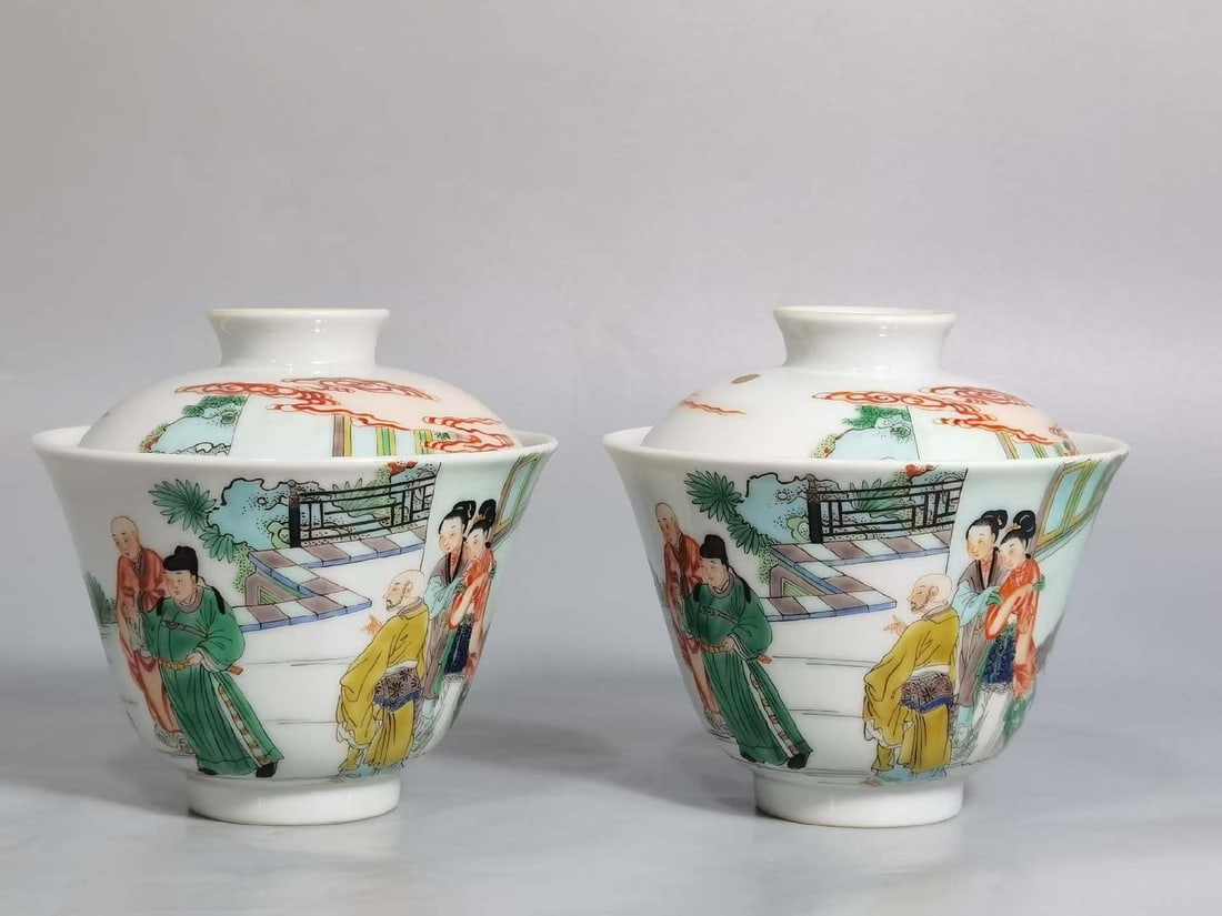 Pair of Wucai Character Story Pattern Porcelain Lid Cup: Pair of Wucai Character Story Pattern Porcelain Lid Cup ?9.3 x 9cm?