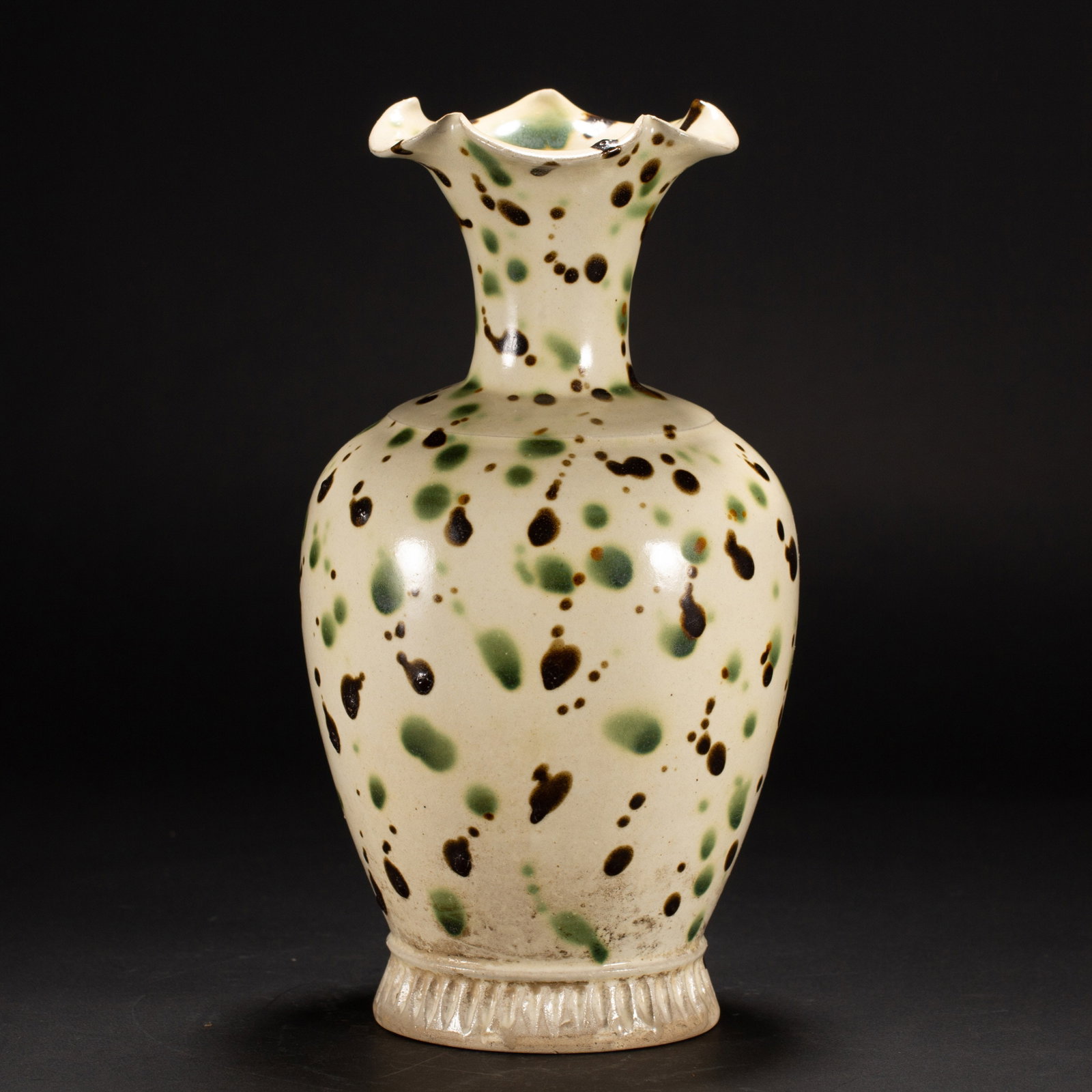 A CHINESE CIZHOU SPLASHED GLAZE FLORAL RIM VASE: A CHINESE CIZHOU SPLASHED GLAZE FLORAL RIM VASE (14 x 14 x 27cm,Weight 1260g)