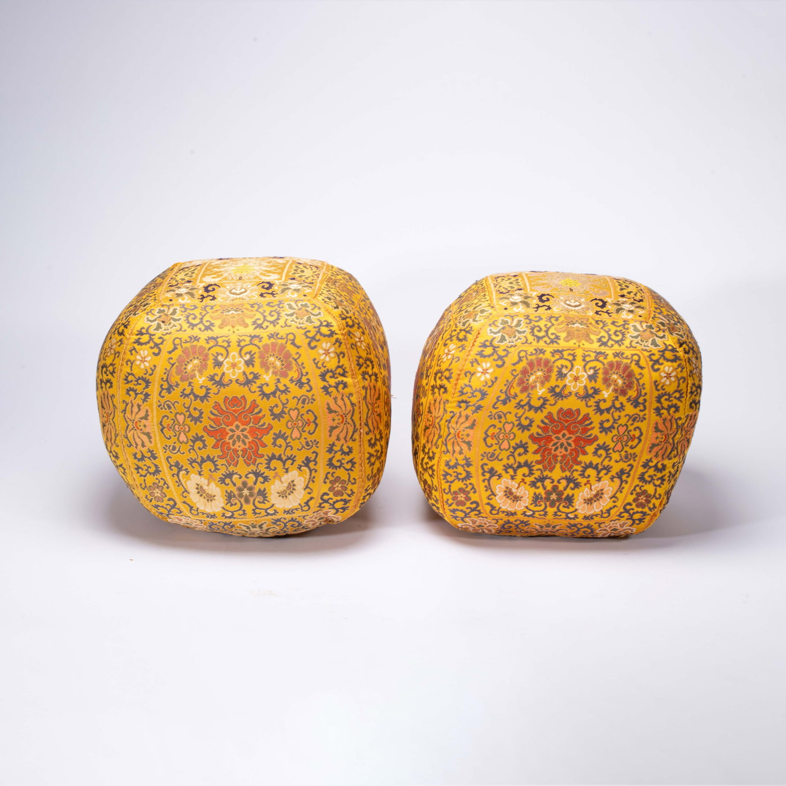 A PAIR OF CHINESE YUNJIN ARMRESTS