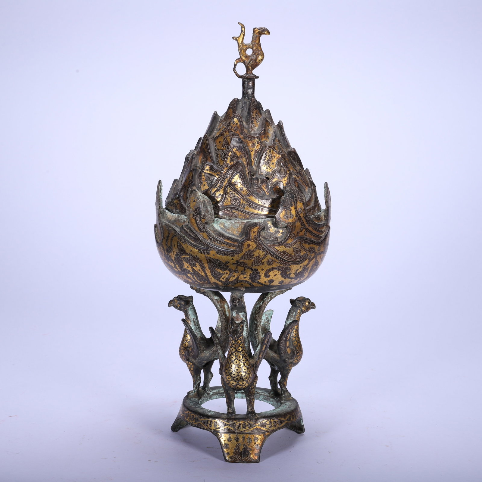 A CHINESE GILT-BRONZE BOSHANLU CENSER: A CHINESE GILT-BRONZE BOSHANLU CENSER (12 x 9 x 19cm,Weight 220g)