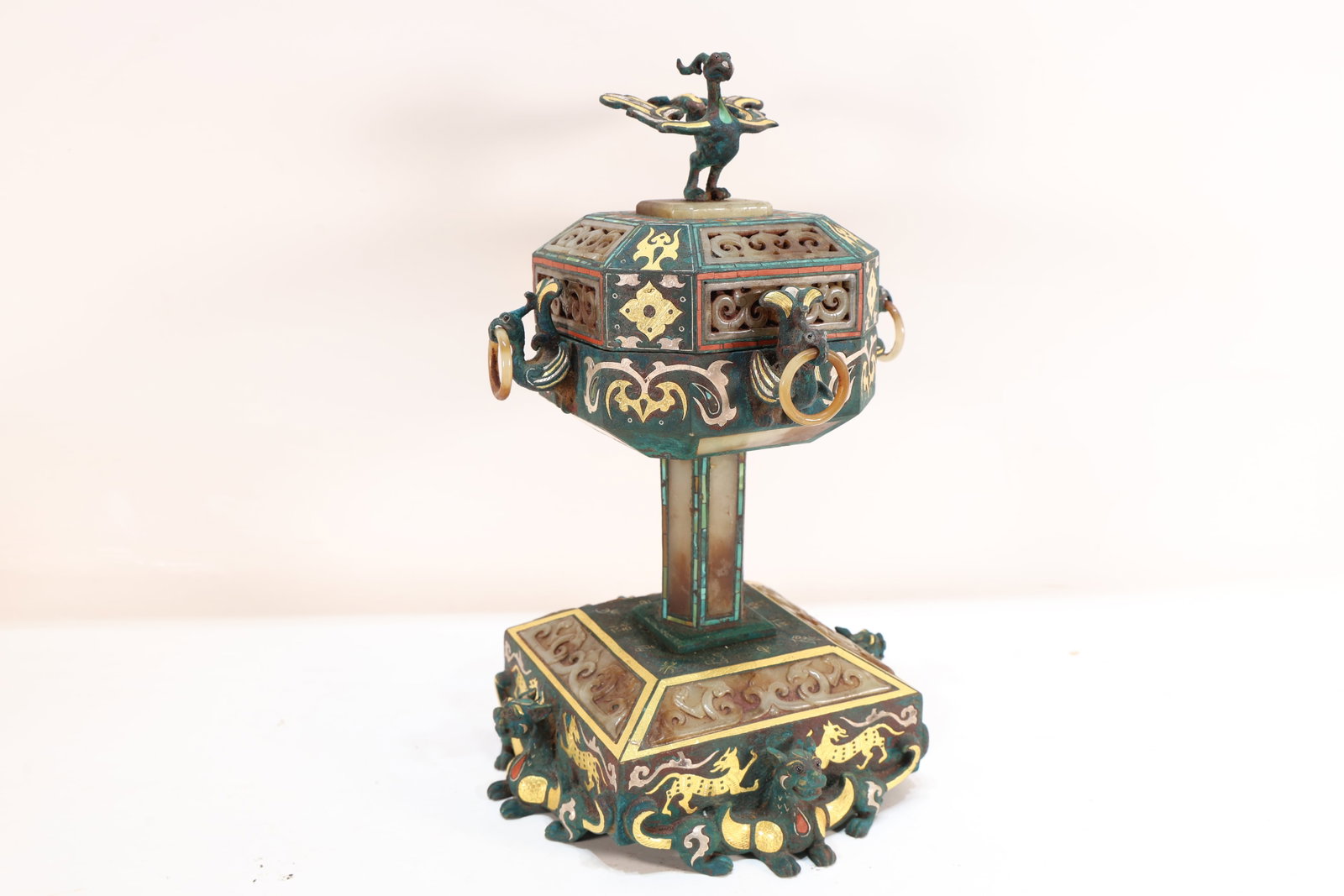 Jade Gold and Silver Inlaid Chinese Bronze Carved Dragon Pattern Bird Shape Incense Burner: Jade Gold and Silver Inlaid Chinese Bronze Carved Dragon Pattern Bird Shape Incense Burner (27 x 16cm)