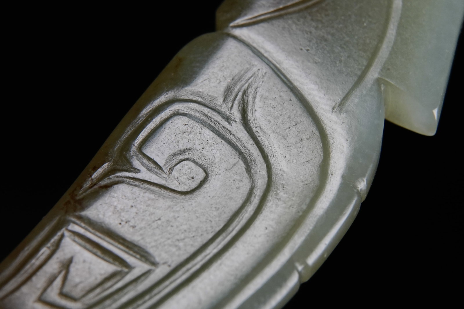 Jade Carved Beast Face Pattern Mantis Shape Ornament - 5