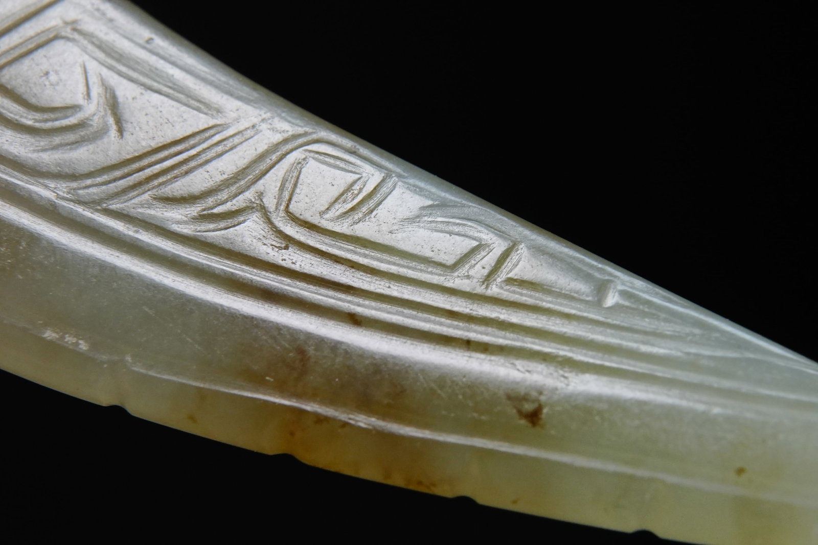 Jade Carved Beast Face Pattern Mantis Shape Ornament - 7