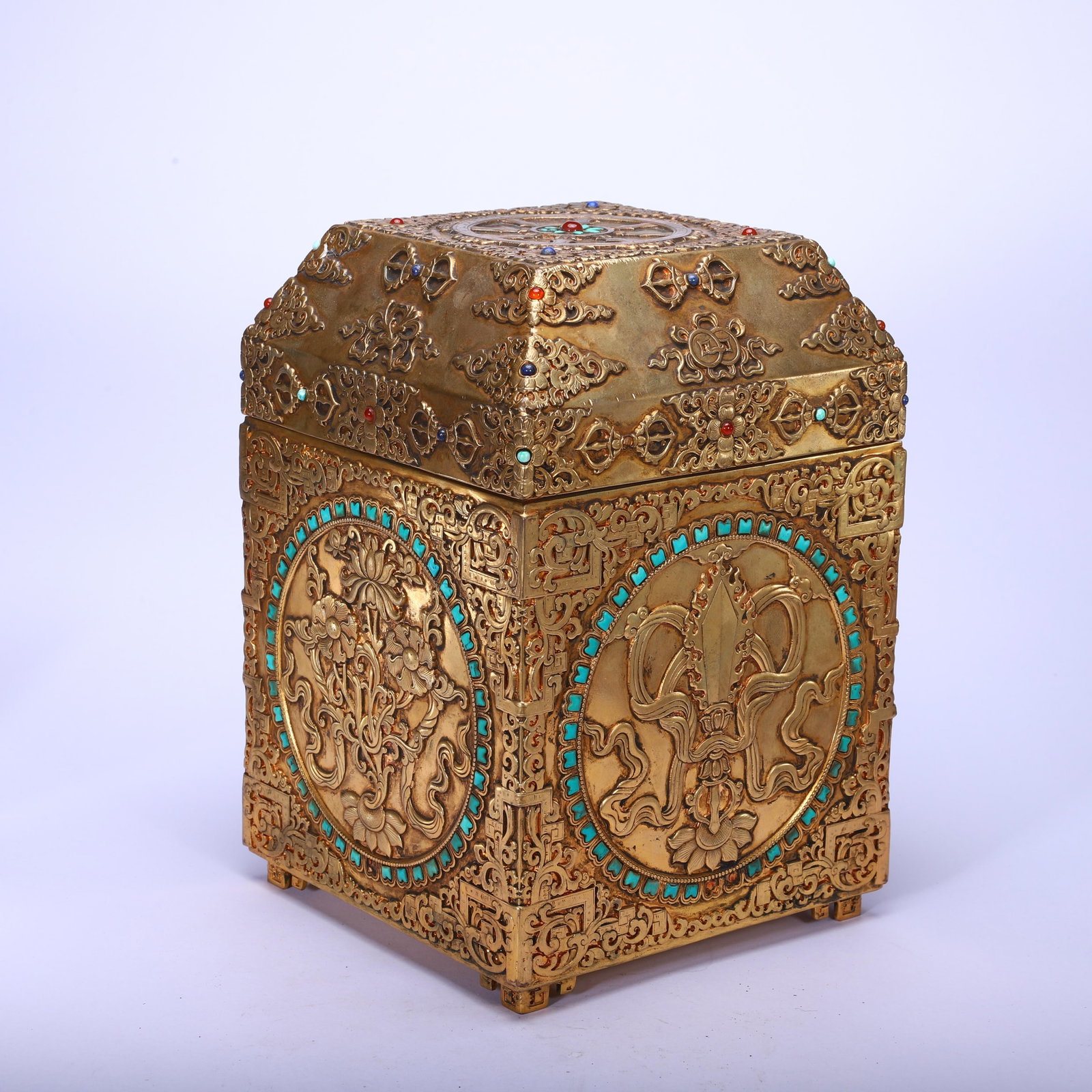 CHINESE GILT-BRONZE BUDDHIST TREASURE BOX WITH GEM INLAY: CHINESE GILT-BRONZE BUDDHIST TREASURE BOX WITH GEM INLAY (15.6 x 15.6 x 24cm,Weight 4300g)