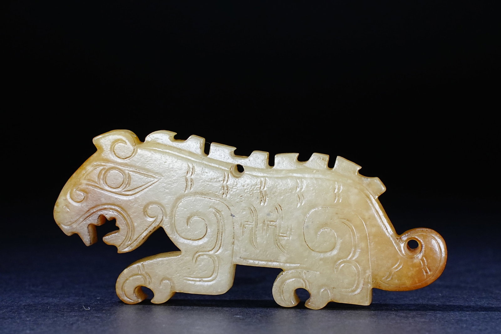 Jade Carved Beast Face Pattern Tiger Shape Bi - 2